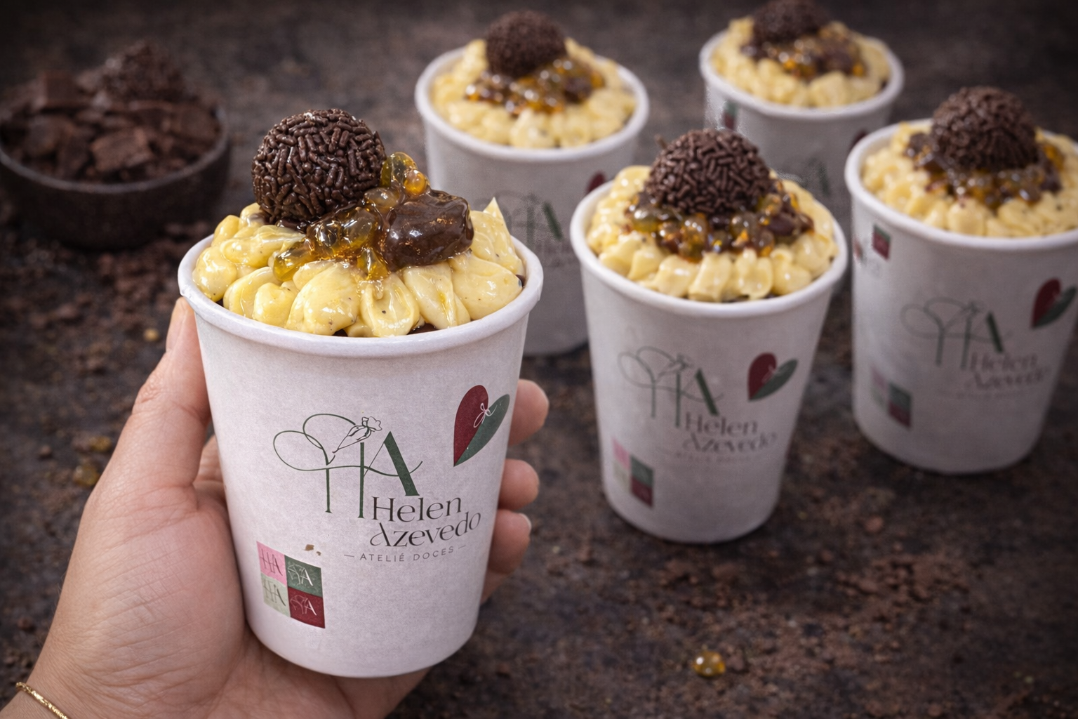 COPO BROWNIE DE MARACUJÁ COM BRIGADEIRO