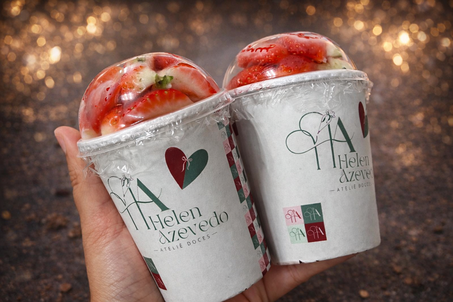 COPO BROWNIE BOMBOM DE MORANGO 