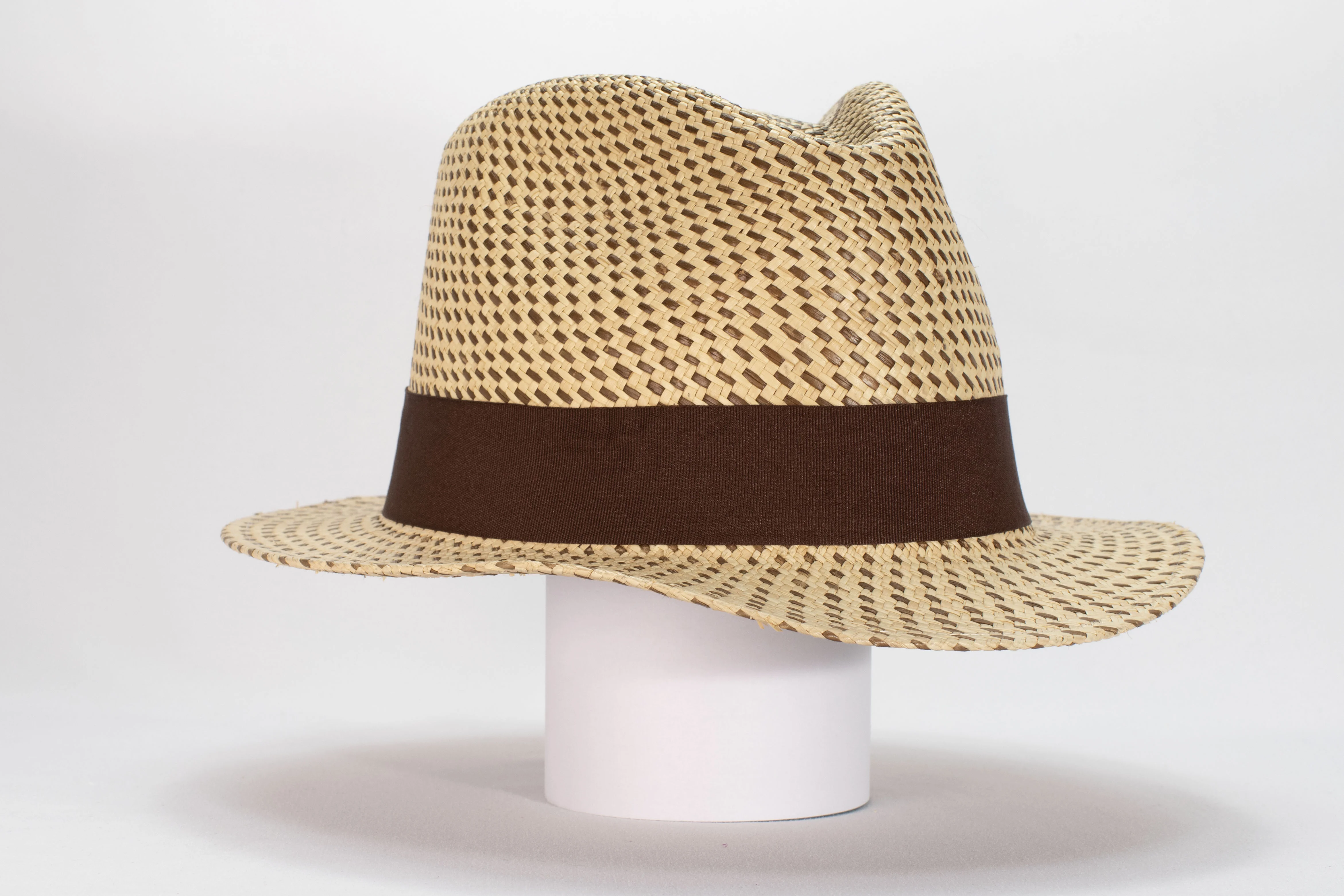 Chapeau Panama Fedora – Tissage Bicolore & Bord Court