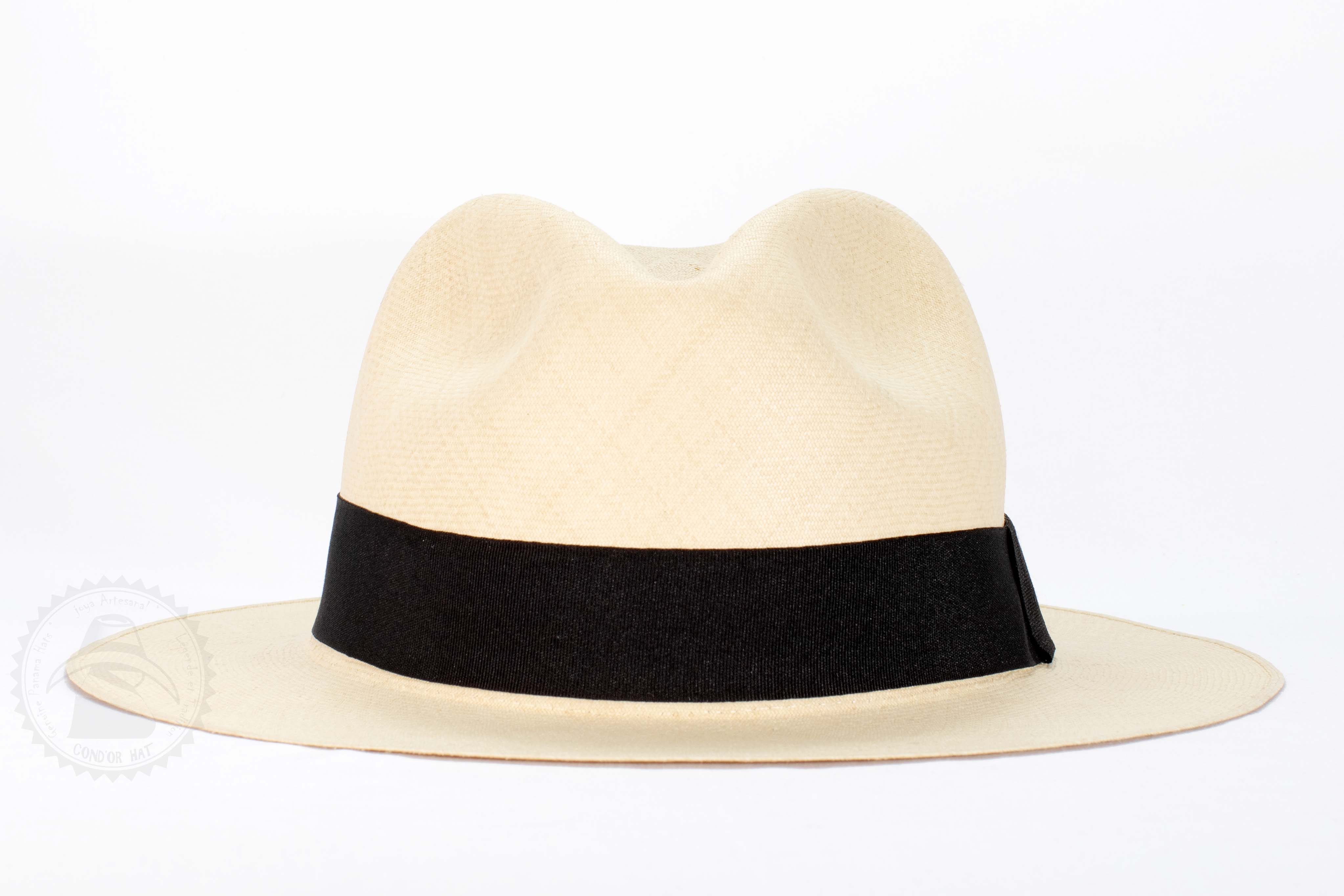 Chapeau Panama Montecristi Fino 30 fibres par pouce – Ivoire Antique (Pièce Unique)