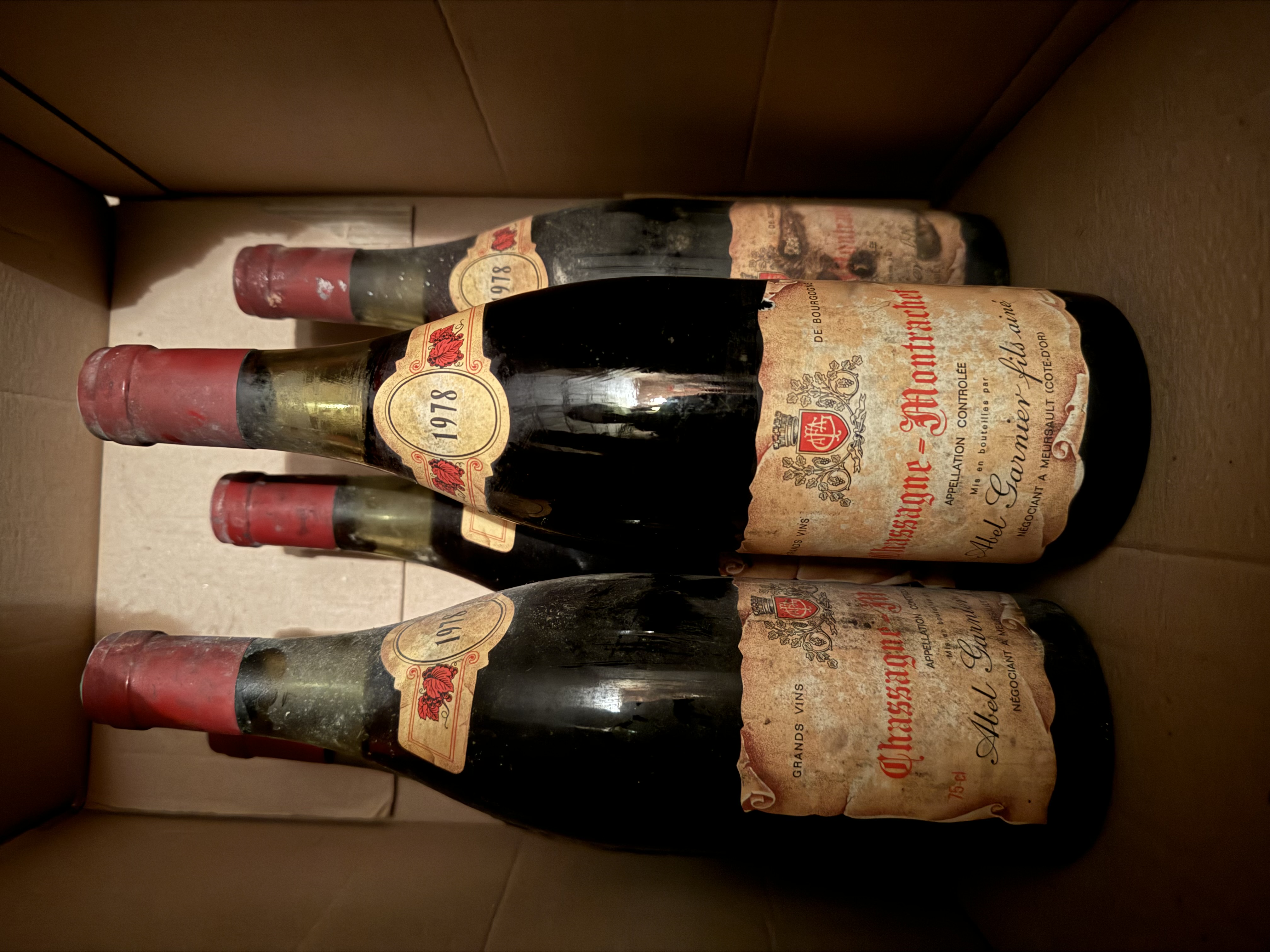 Bouteille de vin 1978 CHASSAGNE-MONTRACHET ABEL GARNIER bourgogne 1978