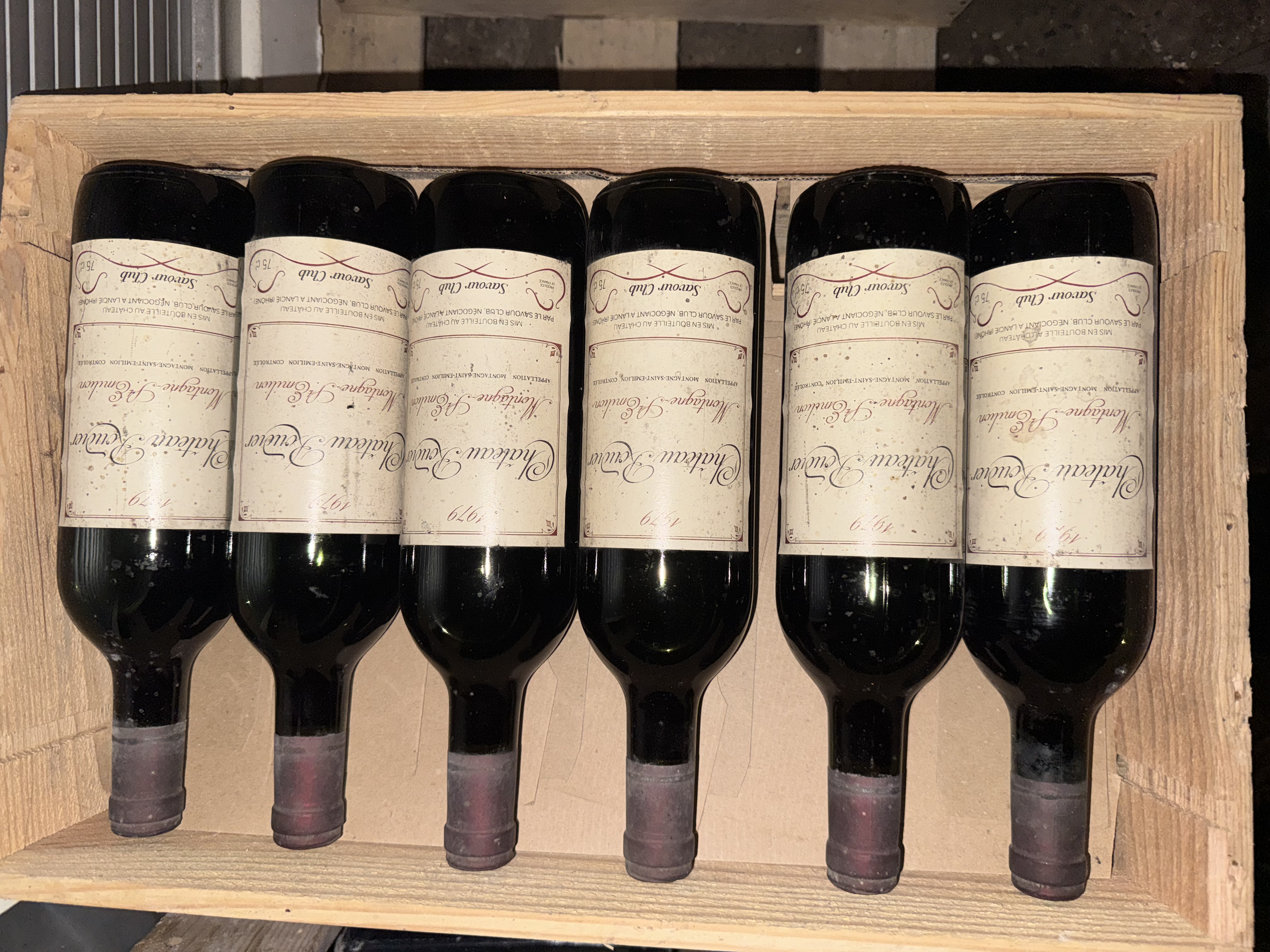 Bouteille de vin 1979 château roudier montagne saint Emilion savour club 1979