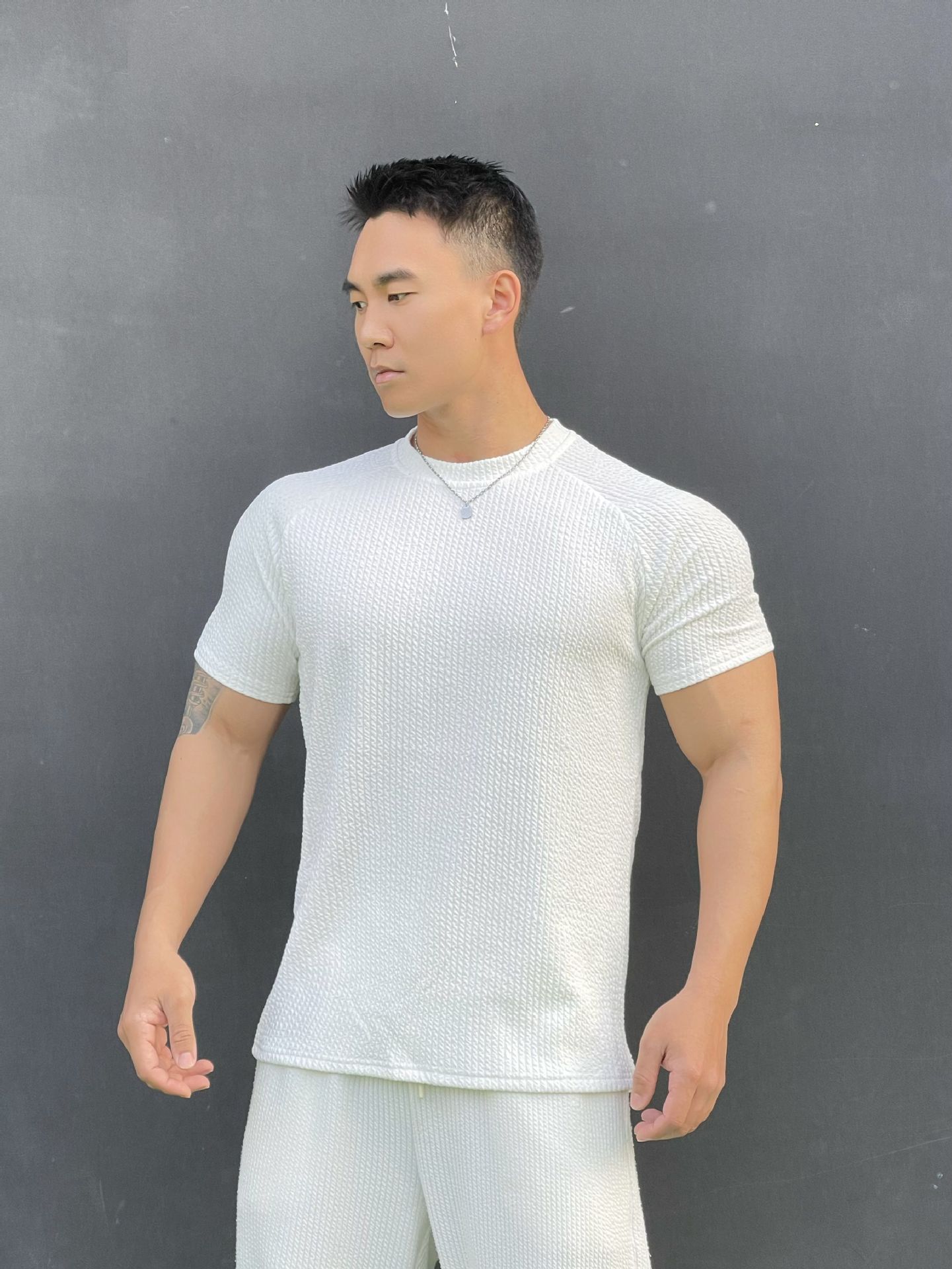 Áo thun nam tay ngắn chuẩn form tôn dáng gymmer