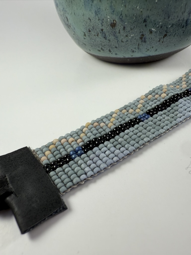 6.5" Geometric Beaded Bracelet