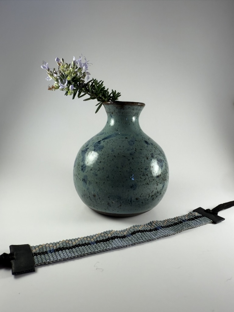 6.5" Geometric Beaded Bracelet