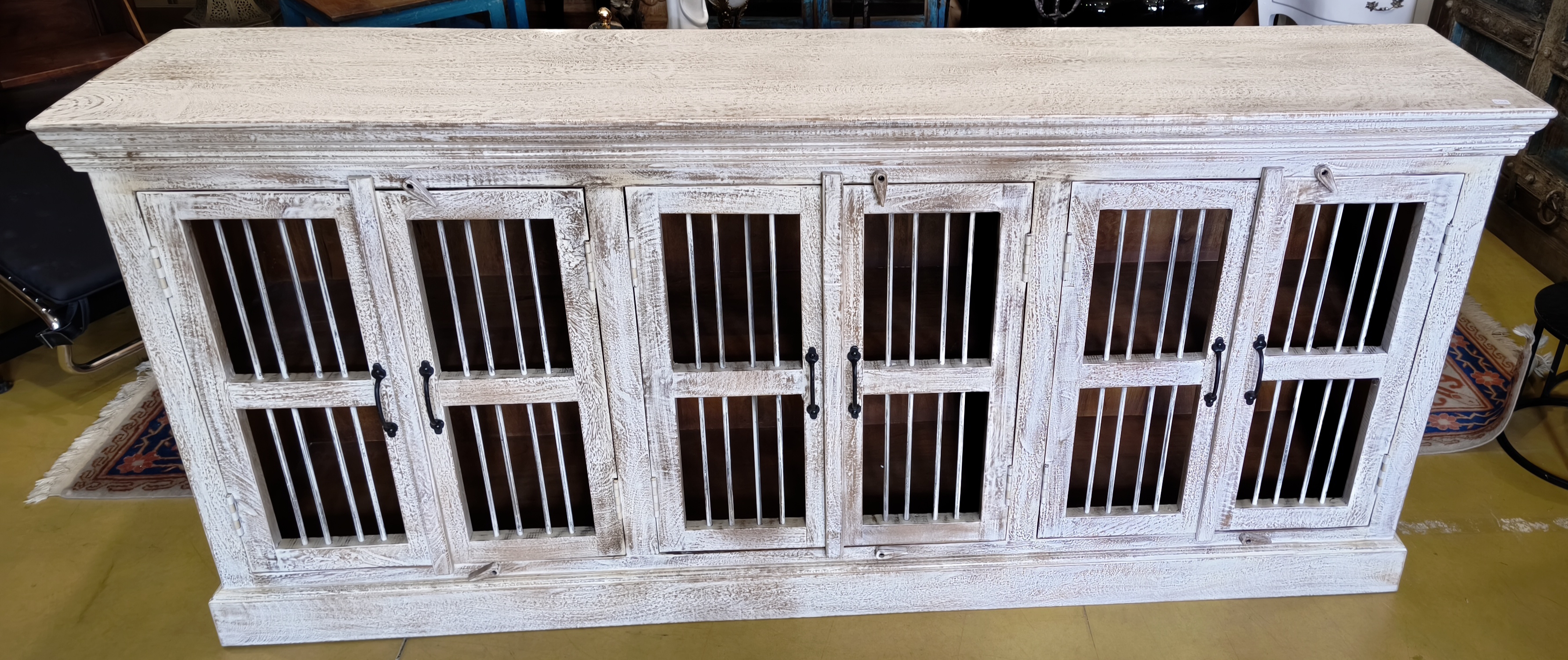 Enfilade en teck avec portes à barreaux