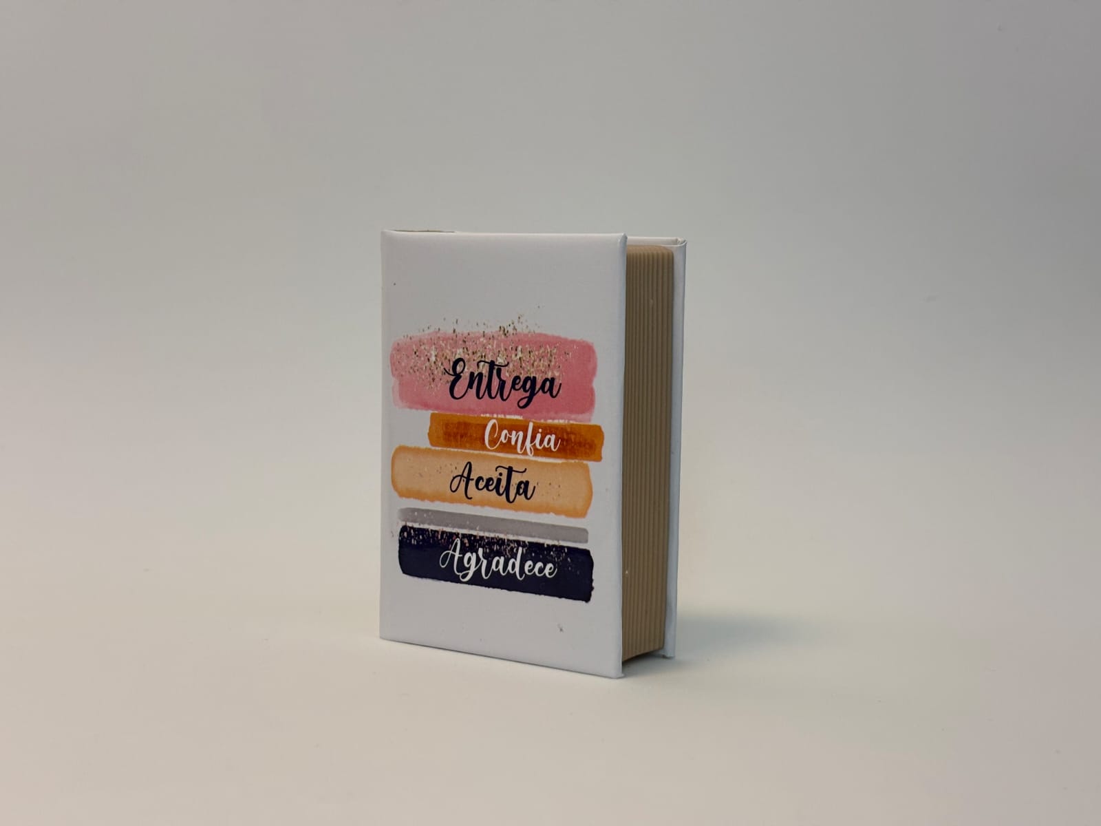 Caixinha 'Entrega, Confia, Aceita, Agradeçe'