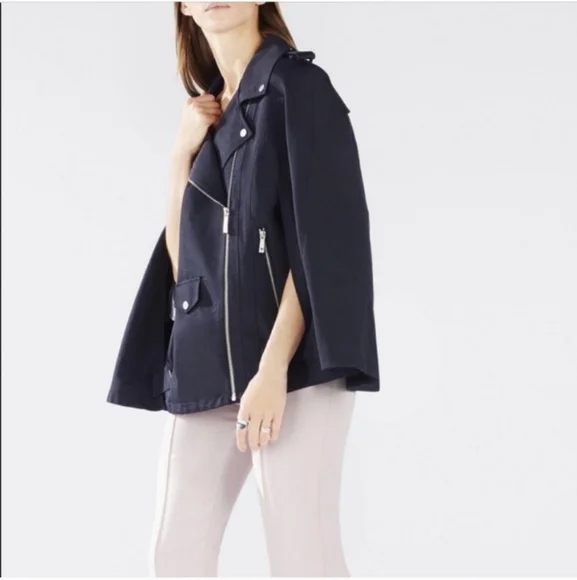 BCBGMaxAzria apsiaustas