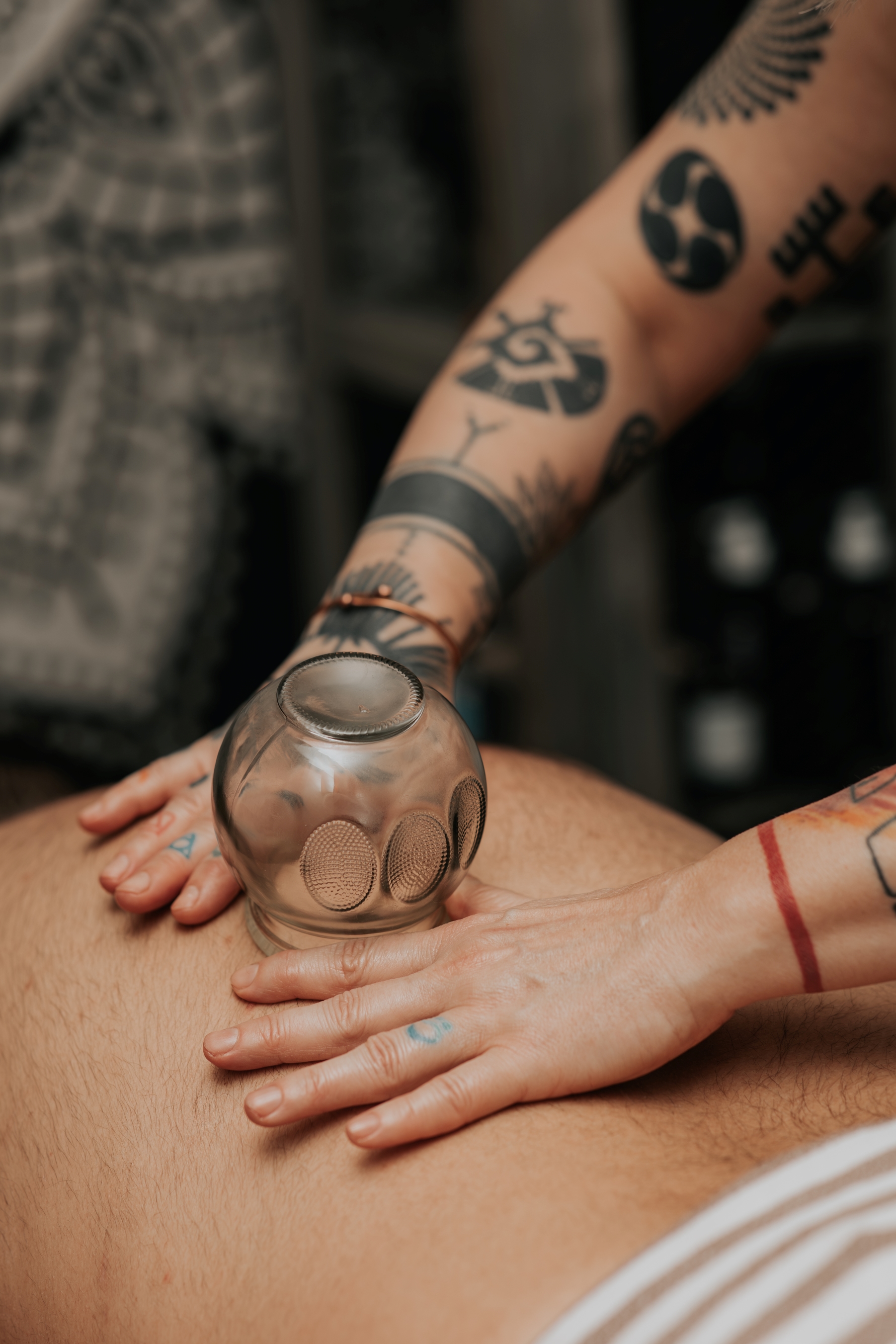 Terapia kręgosłupa bańką