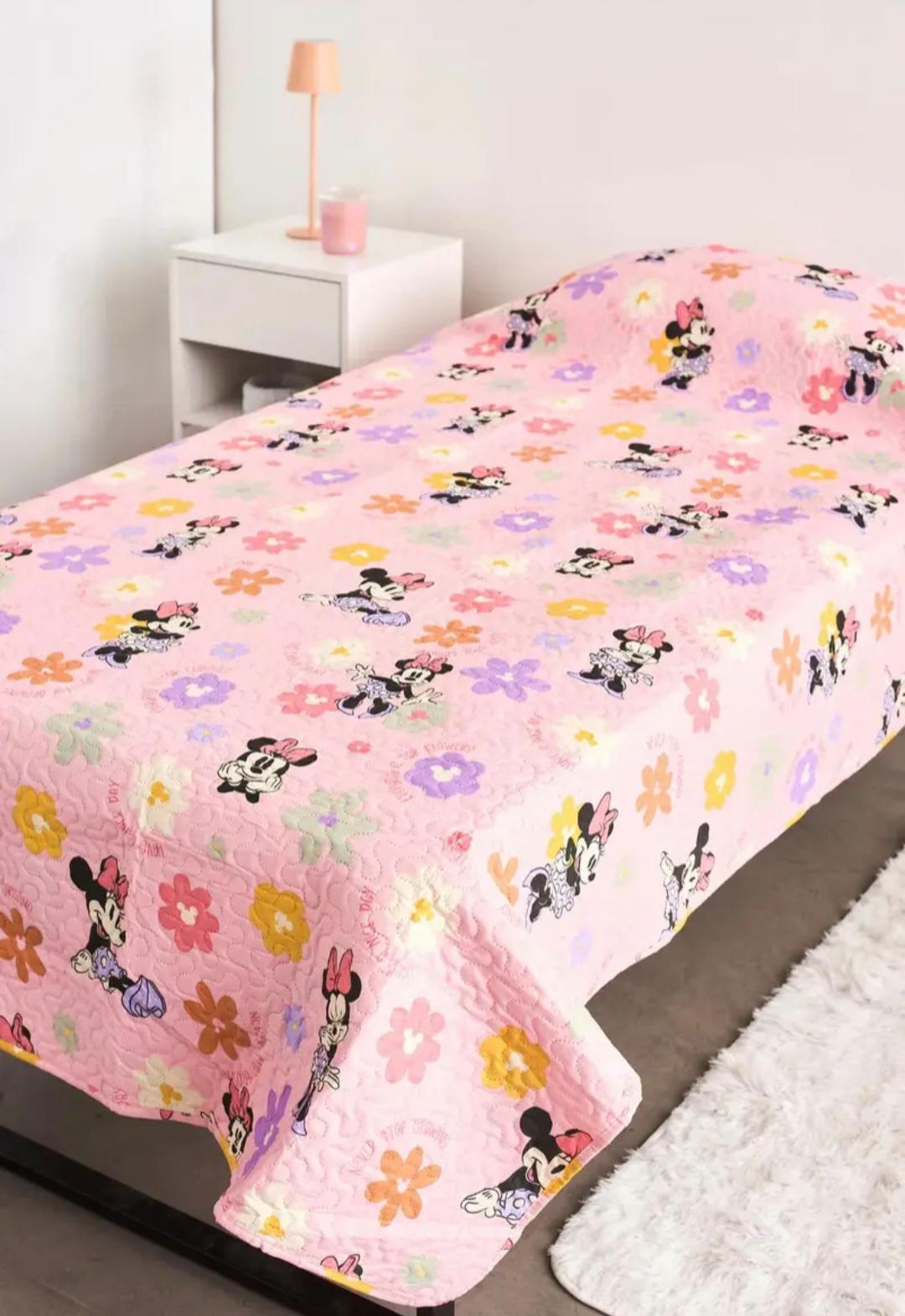 Cubrecama Ultra Soft PIÑATA 1 1/2 Plaza Minnie