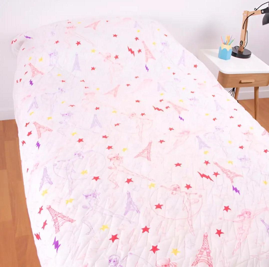 Cubrecama Ultra Soft PIÑATA 1 1/2 Plaza Miraculous Rosa Chicle