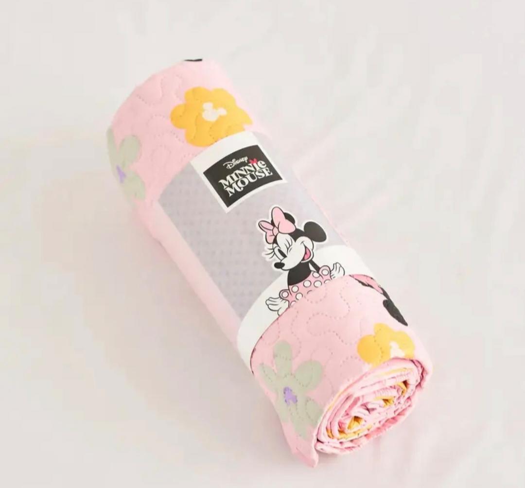 Cubrecama Ultra Soft PIÑATA 1 1/2 Plaza Minnie