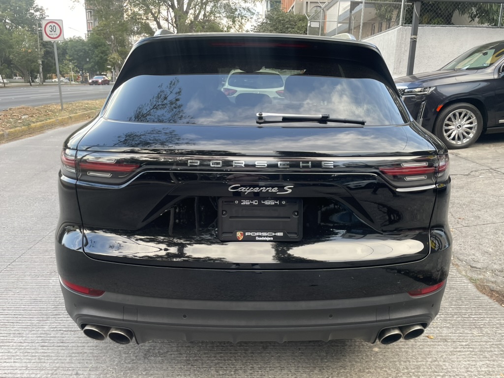 PORSCHE CAYENNE S 2022