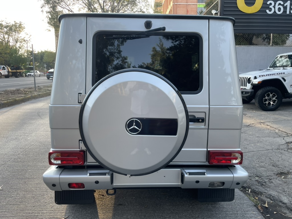 MERCEDES BENZ G500 2015