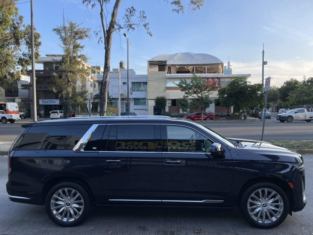 CADILLAC ESCALADE 2024