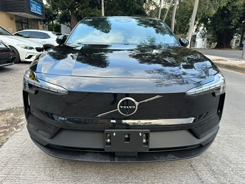 VOLVO EX 30 2024
