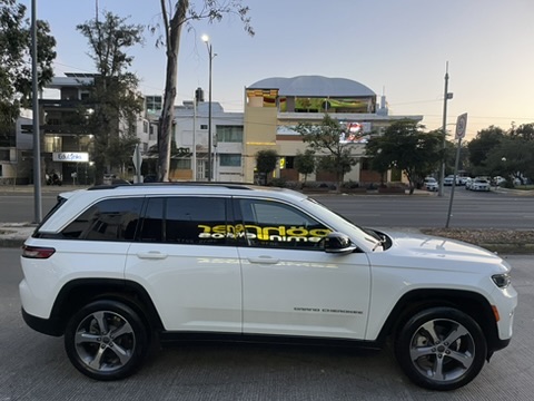 JEEP GRAND CHEROKEE 2022