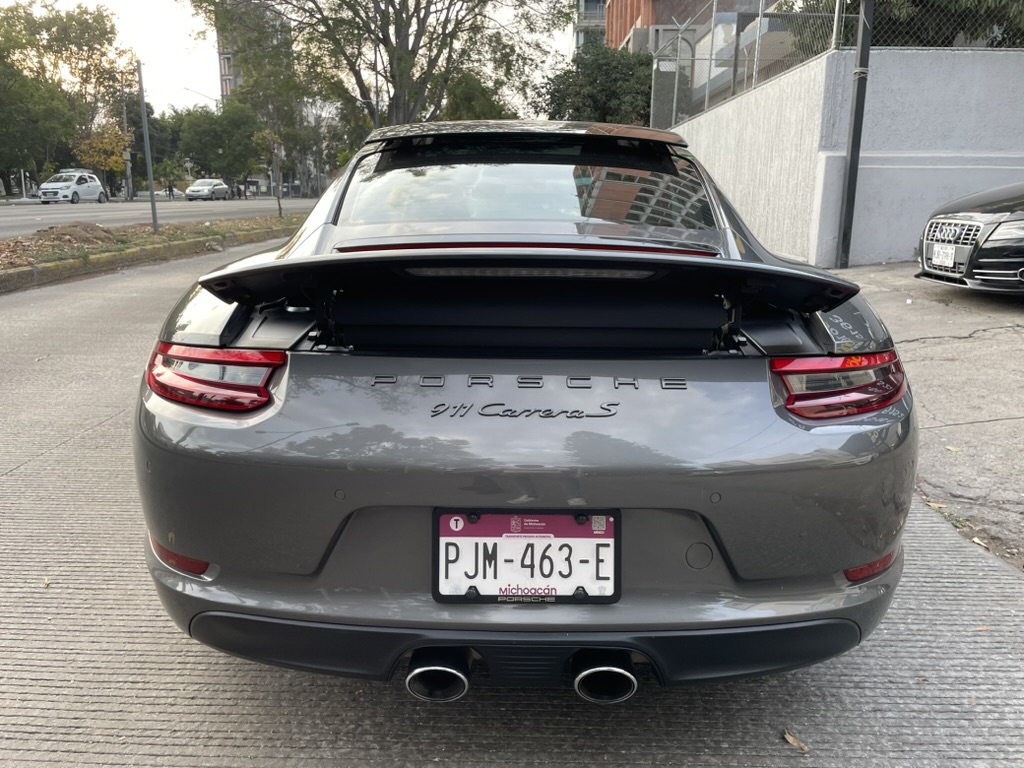 PORSCHE 911 CARRERA S 2017