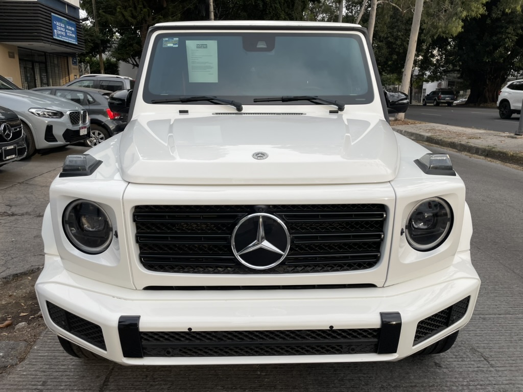 MERCEDES BENZ G500 2024