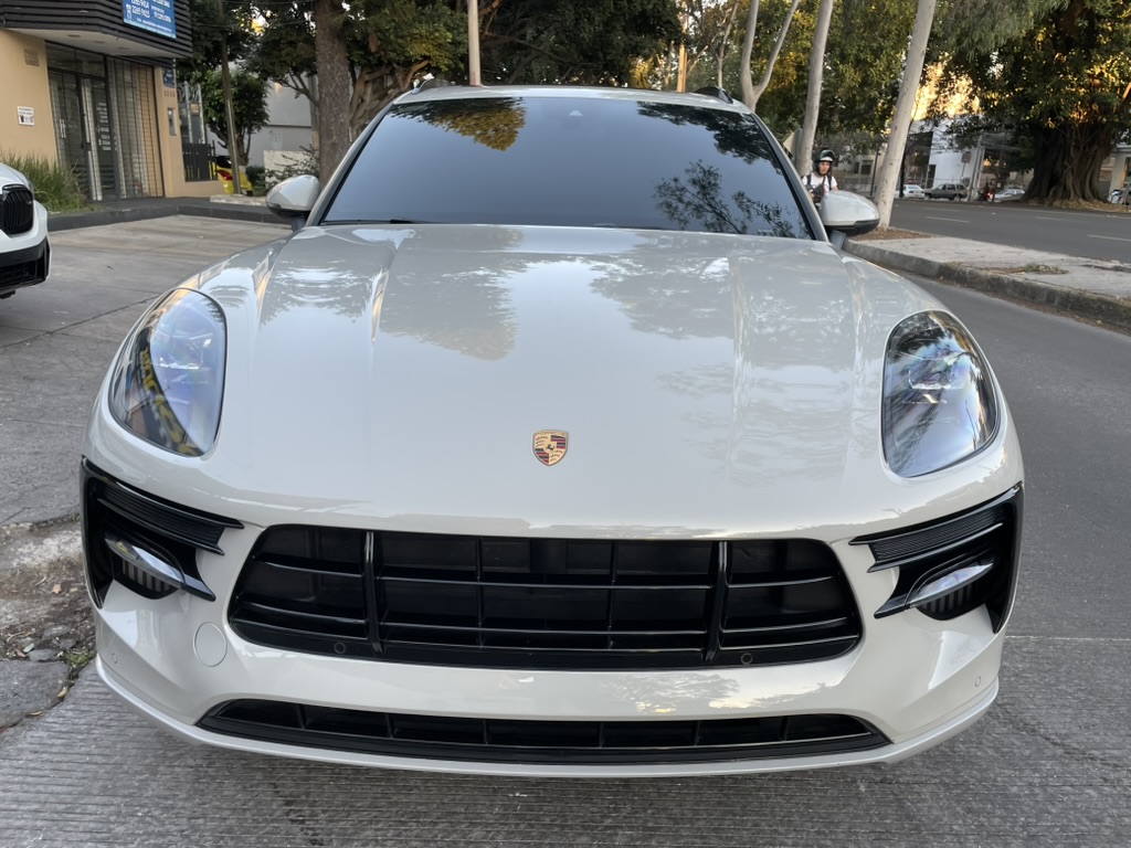 PORSCHE MACAN GTS 2021