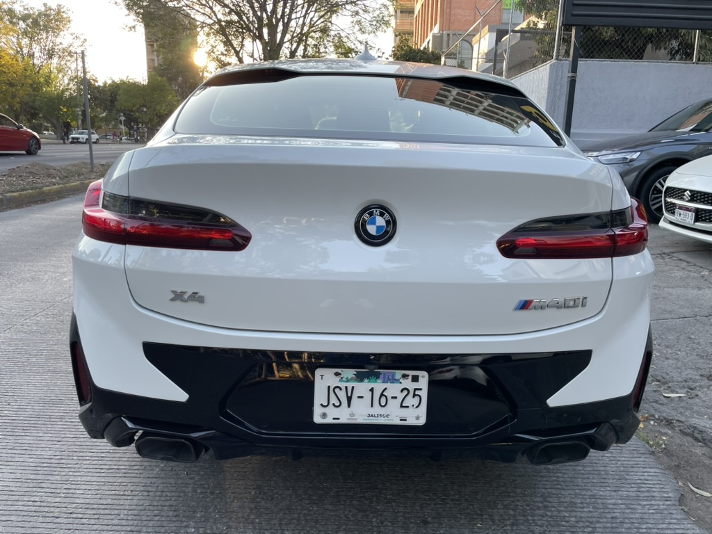 FICHA BMW X4 M40I 2022