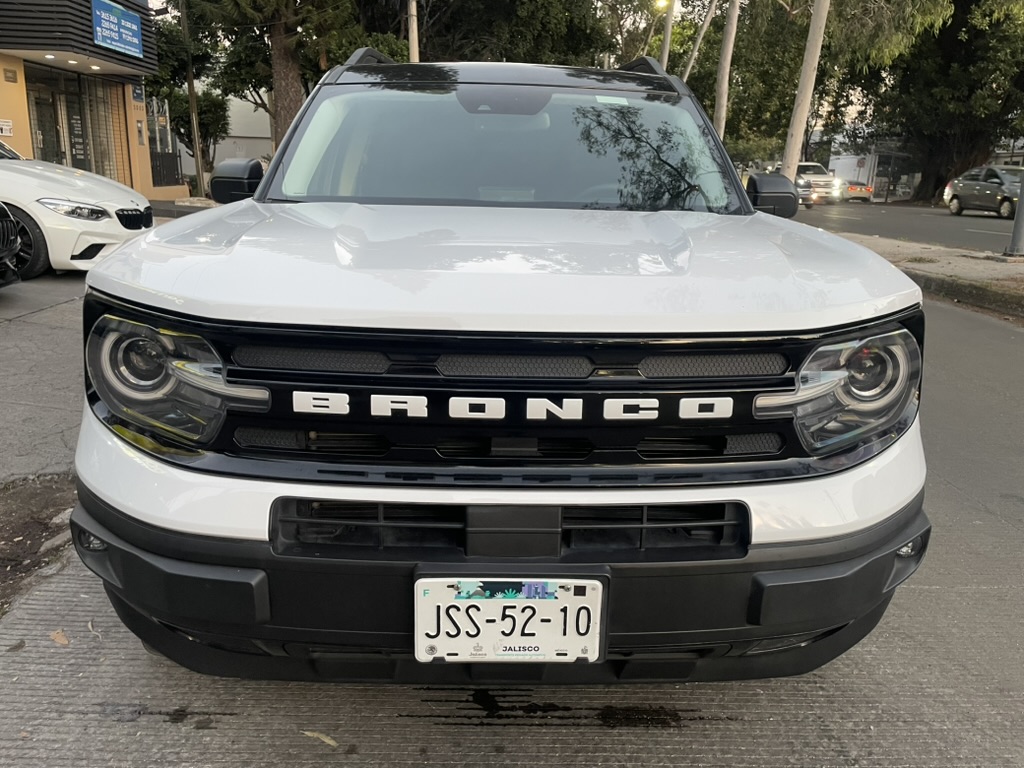 FORD BRONCO 2021