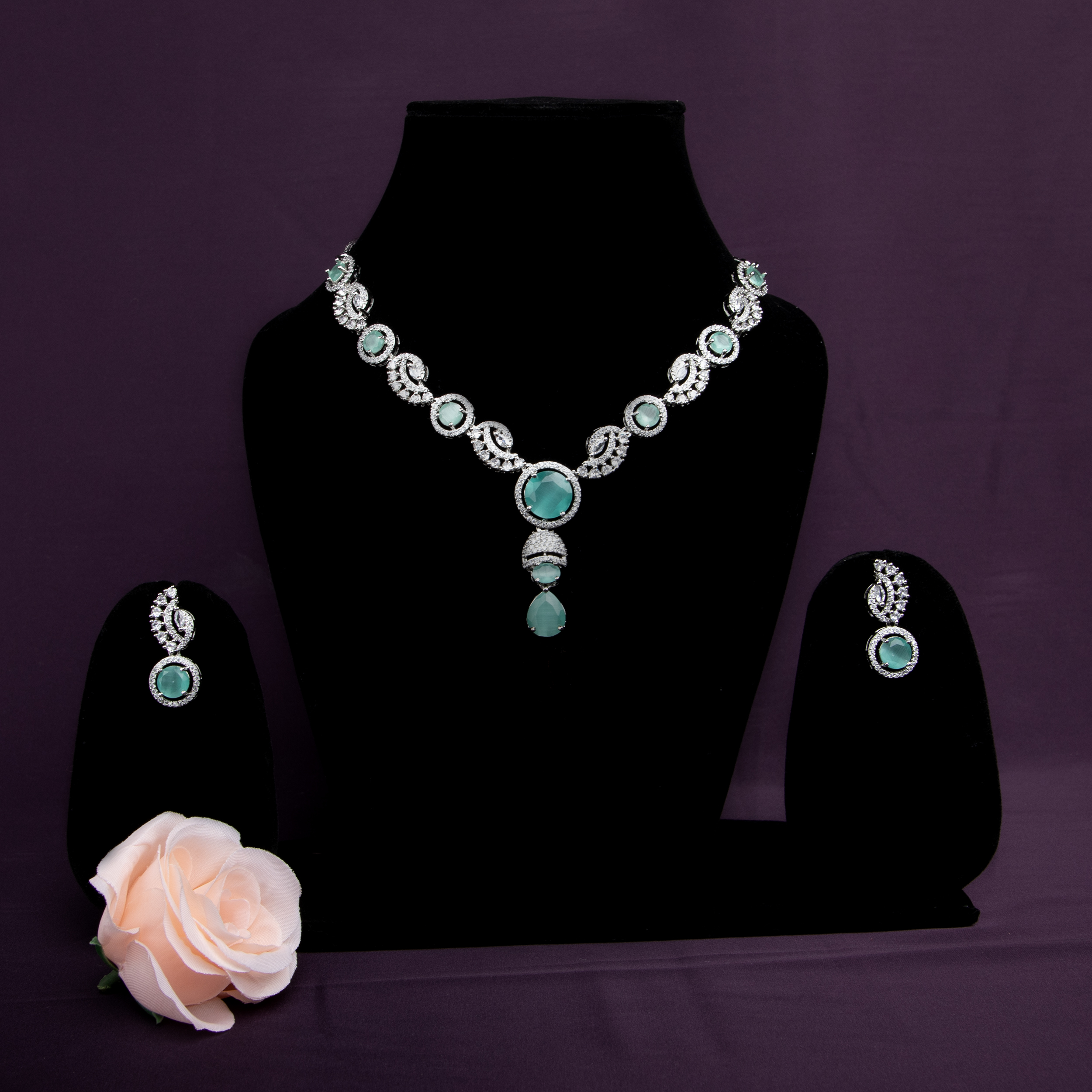 Emerald Green Stone Necklace Set