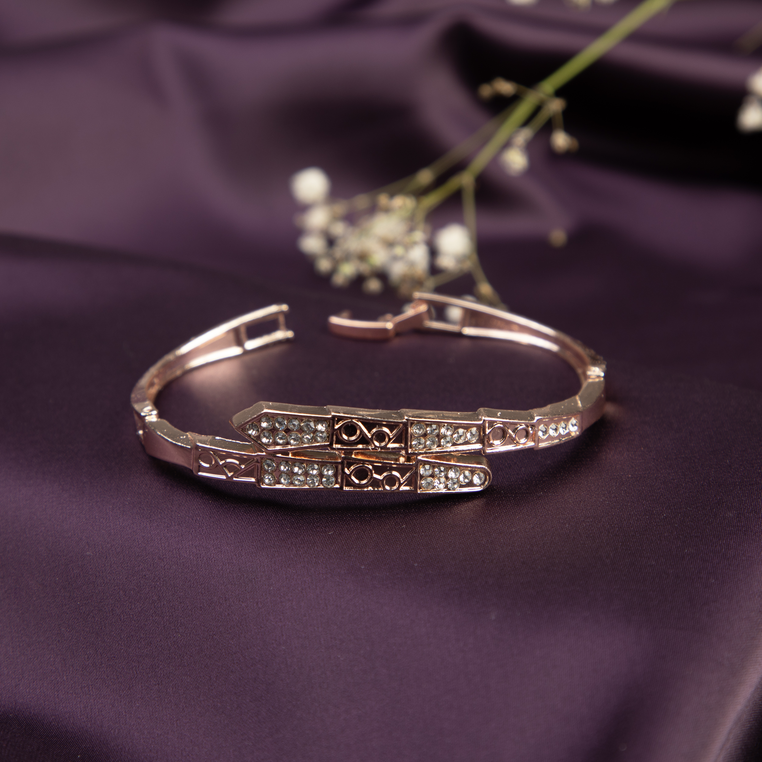 Rose Gold Elegant Bangle