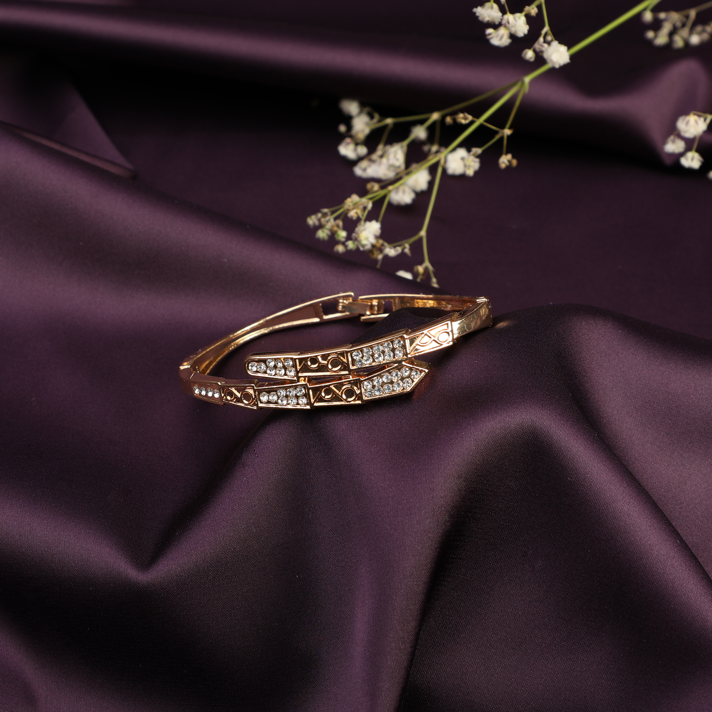 Elegant Gold-Plated Bracelet