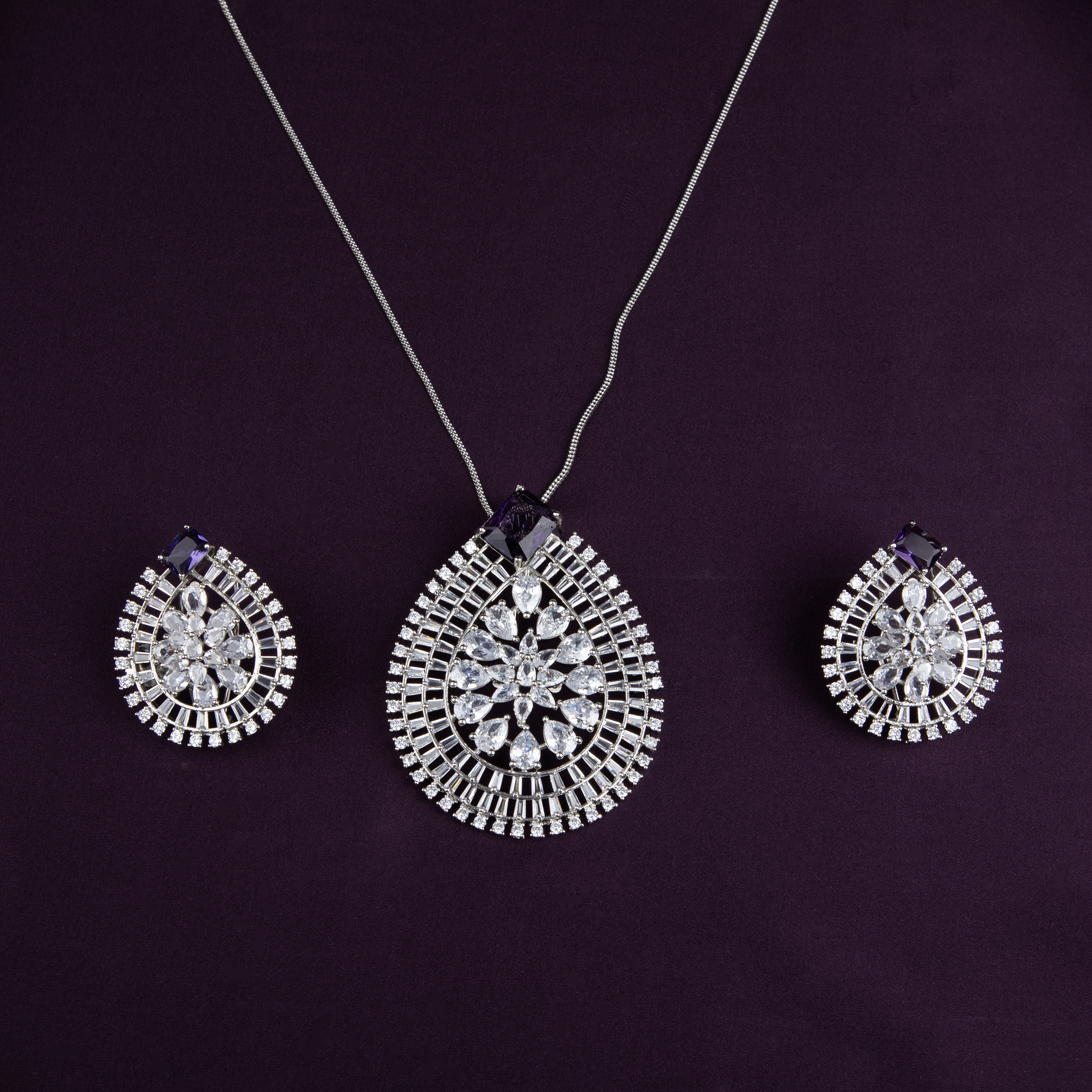 Elegant Crystal Necklace Set