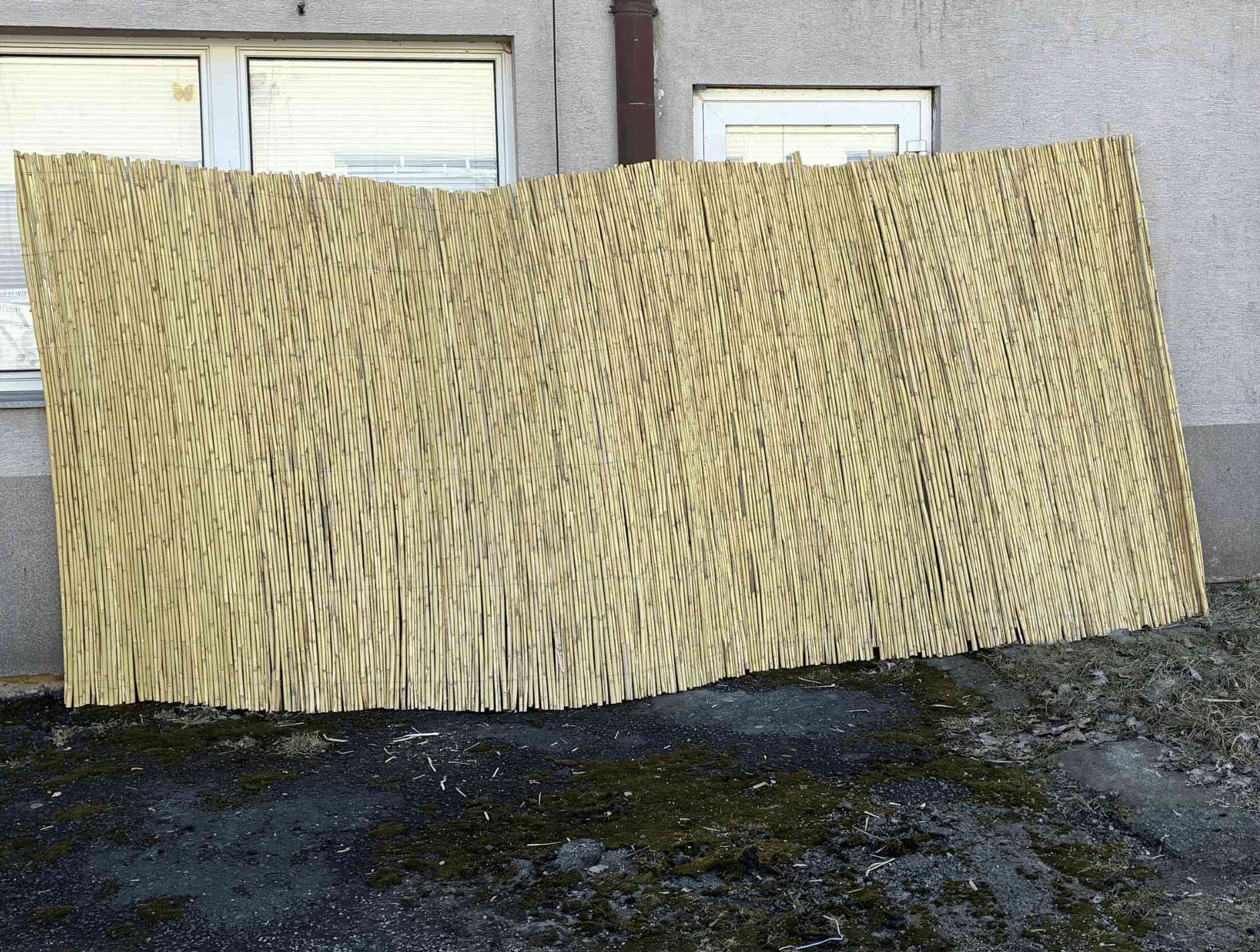 Zacieniająca mata trzcinowa do ogrodzenia