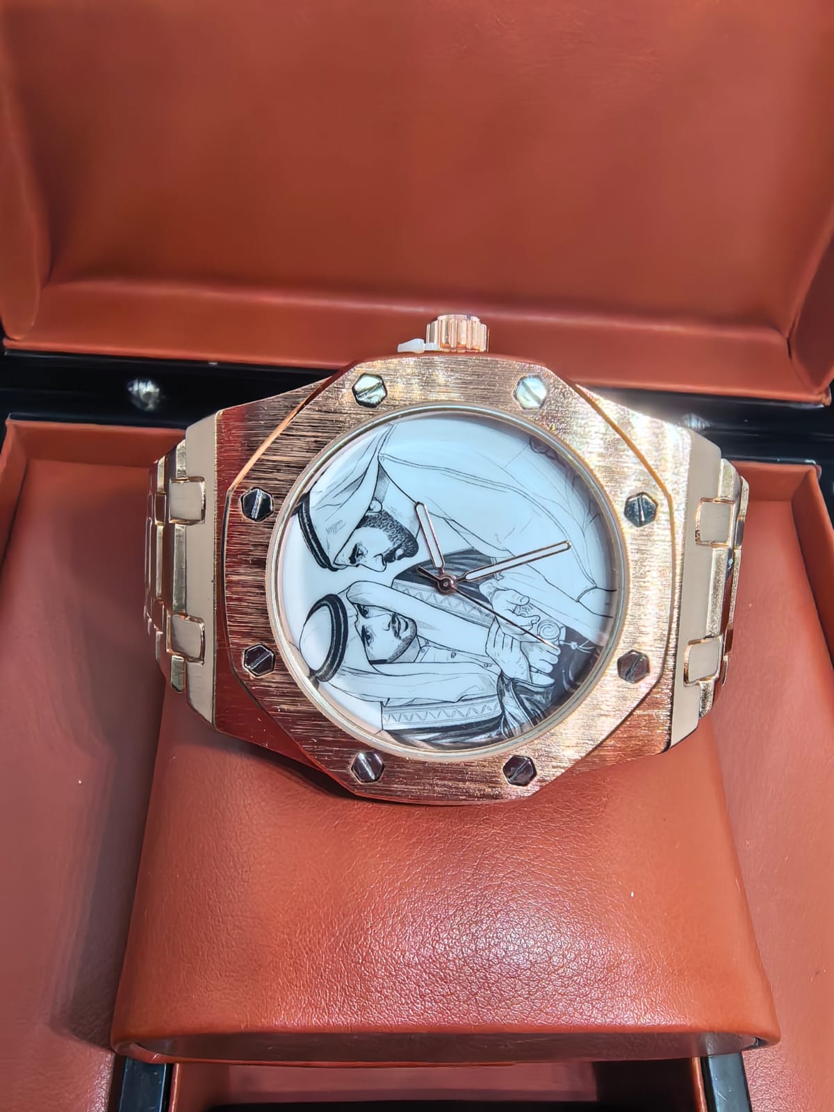 Luxury Rose Gold Wristwatch