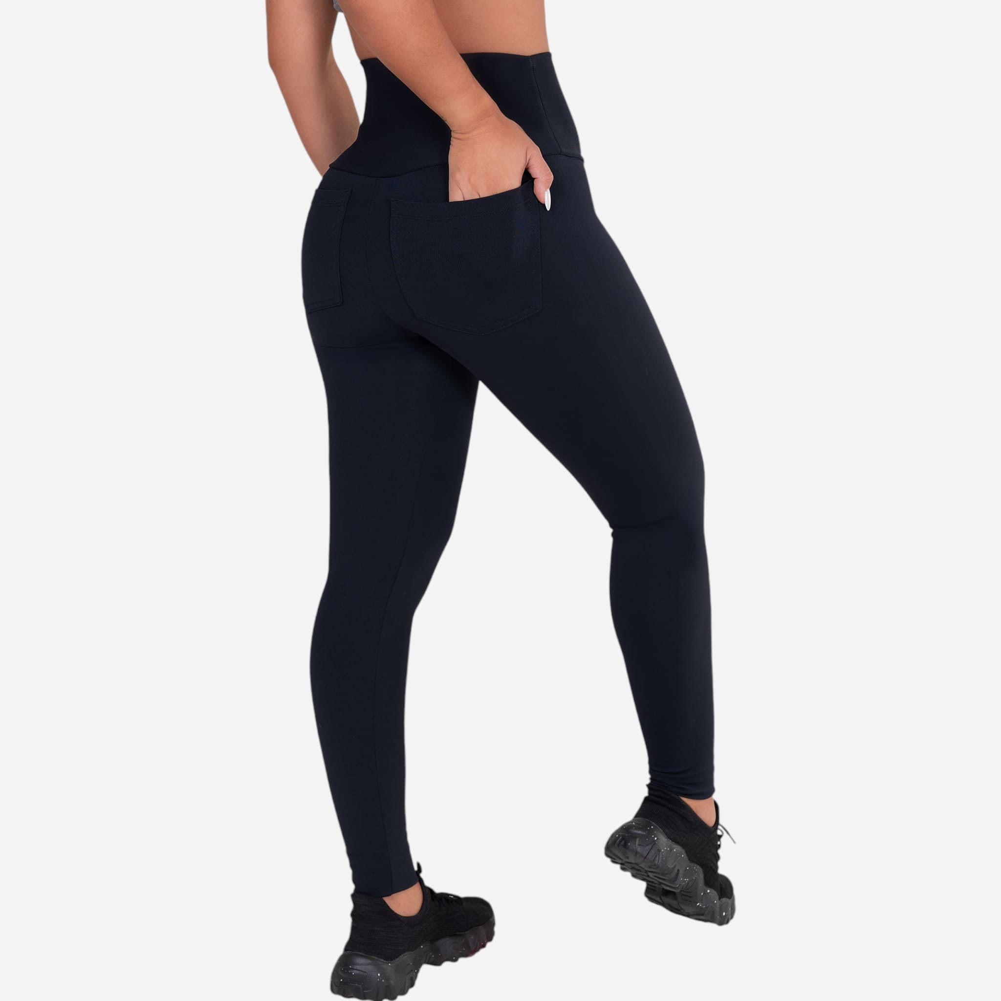 Legging Meia Cinta com Bolso