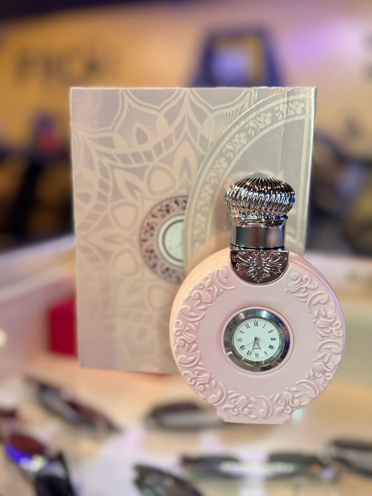 Perfume Clássico com Relógio