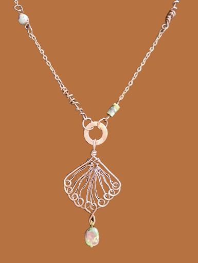 Elegant Wire Necklace