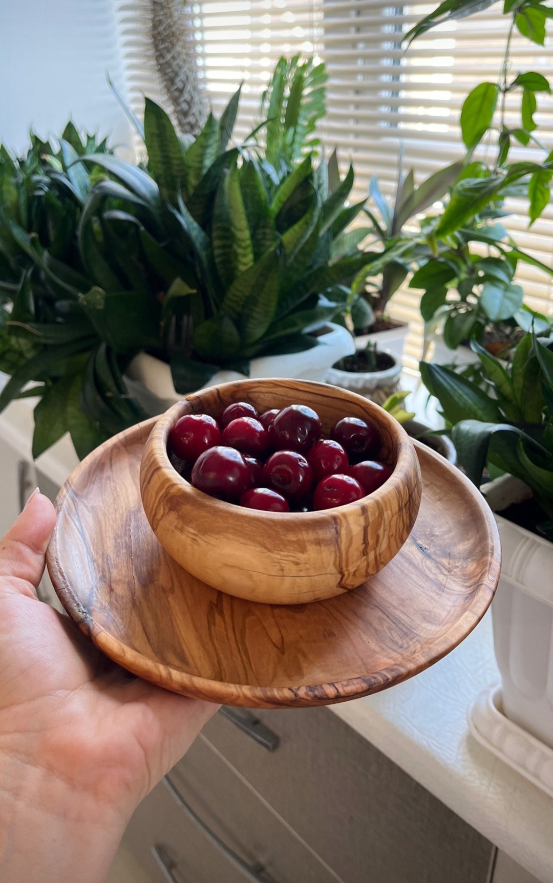 صحن خشبي صغير