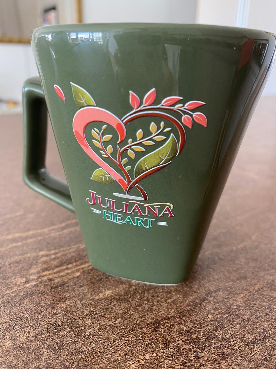 Caneca Juliana Heart