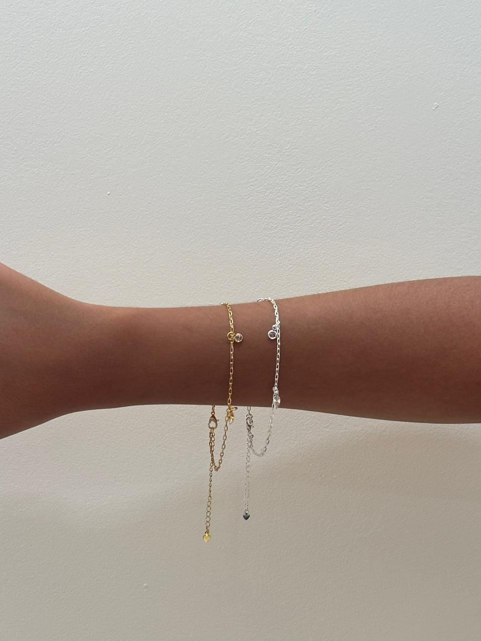 Pulseiras delicadas 