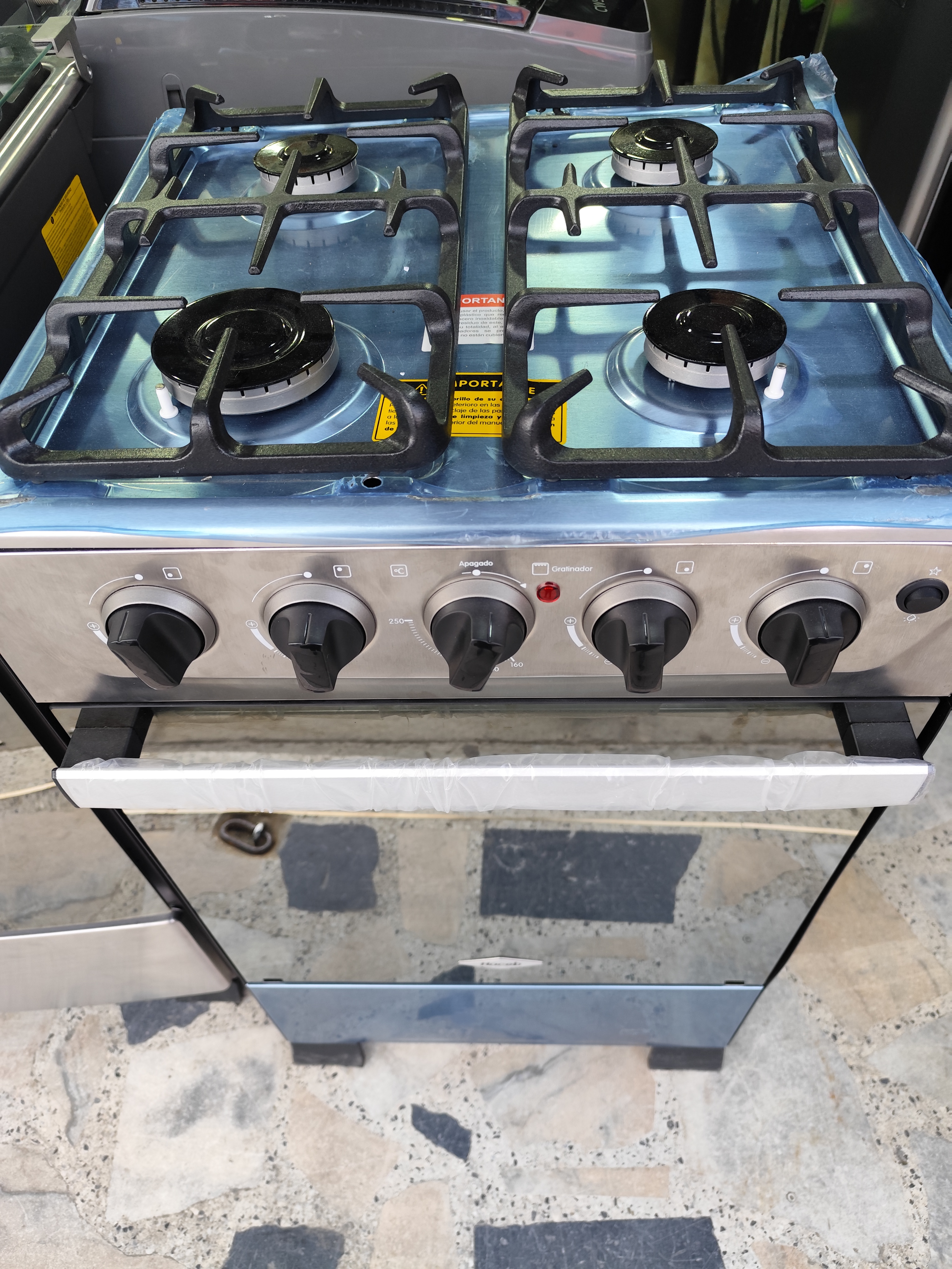 Estufa 4 puestos HACEB horno gratinador 