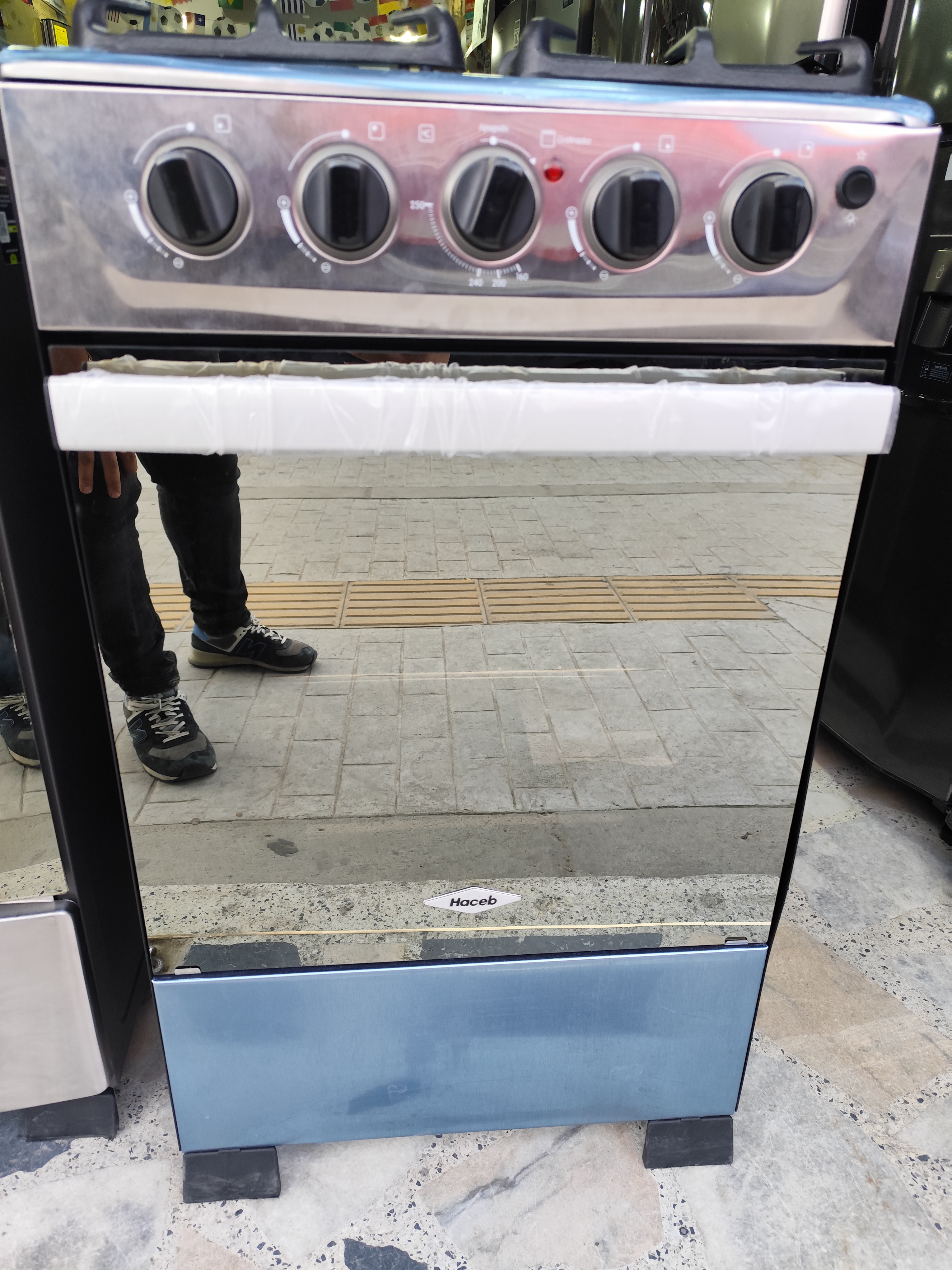 Estufa 4 puestos HACEB horno gratinador 