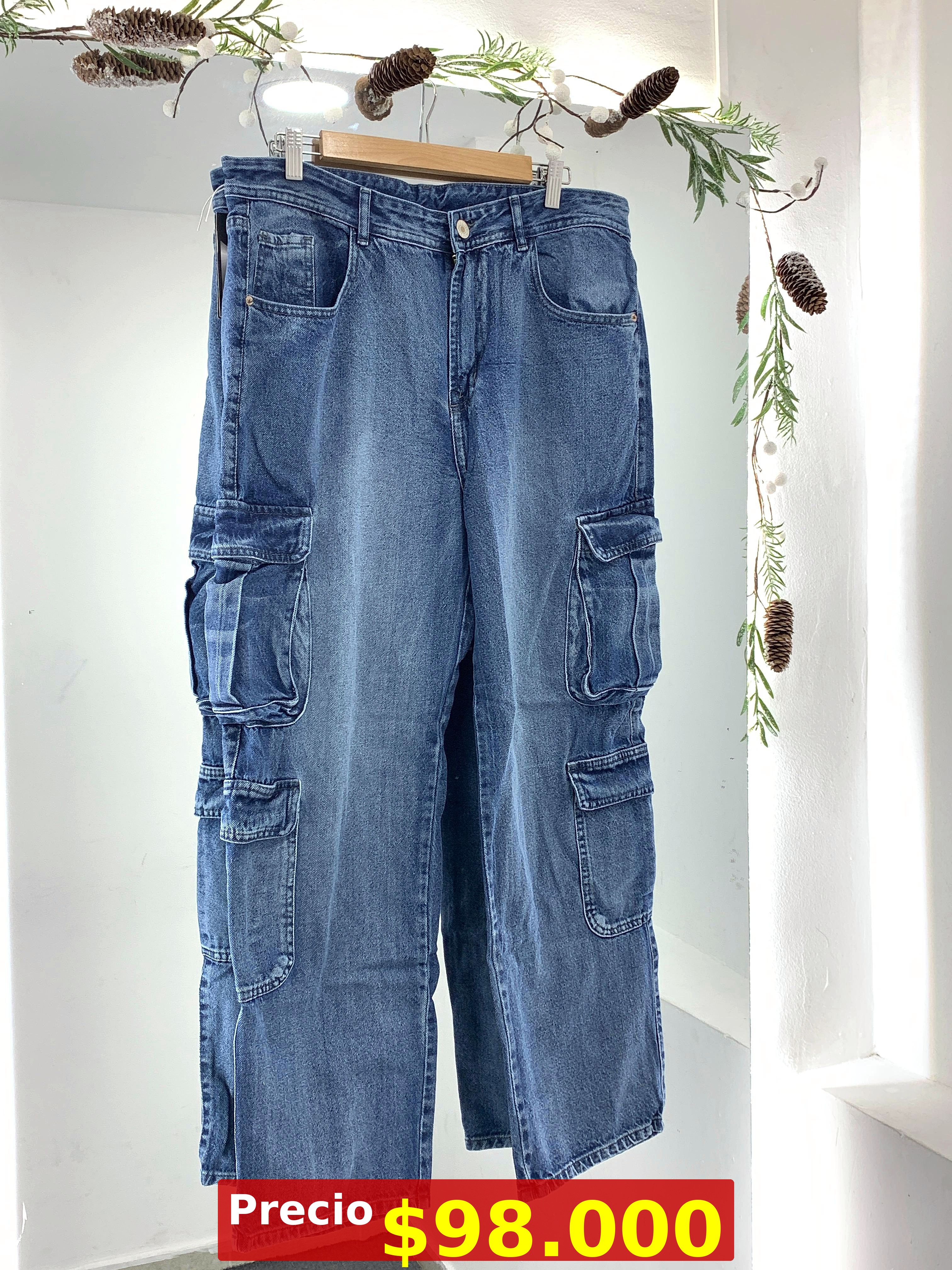 Pantalón Cargo de Jean
