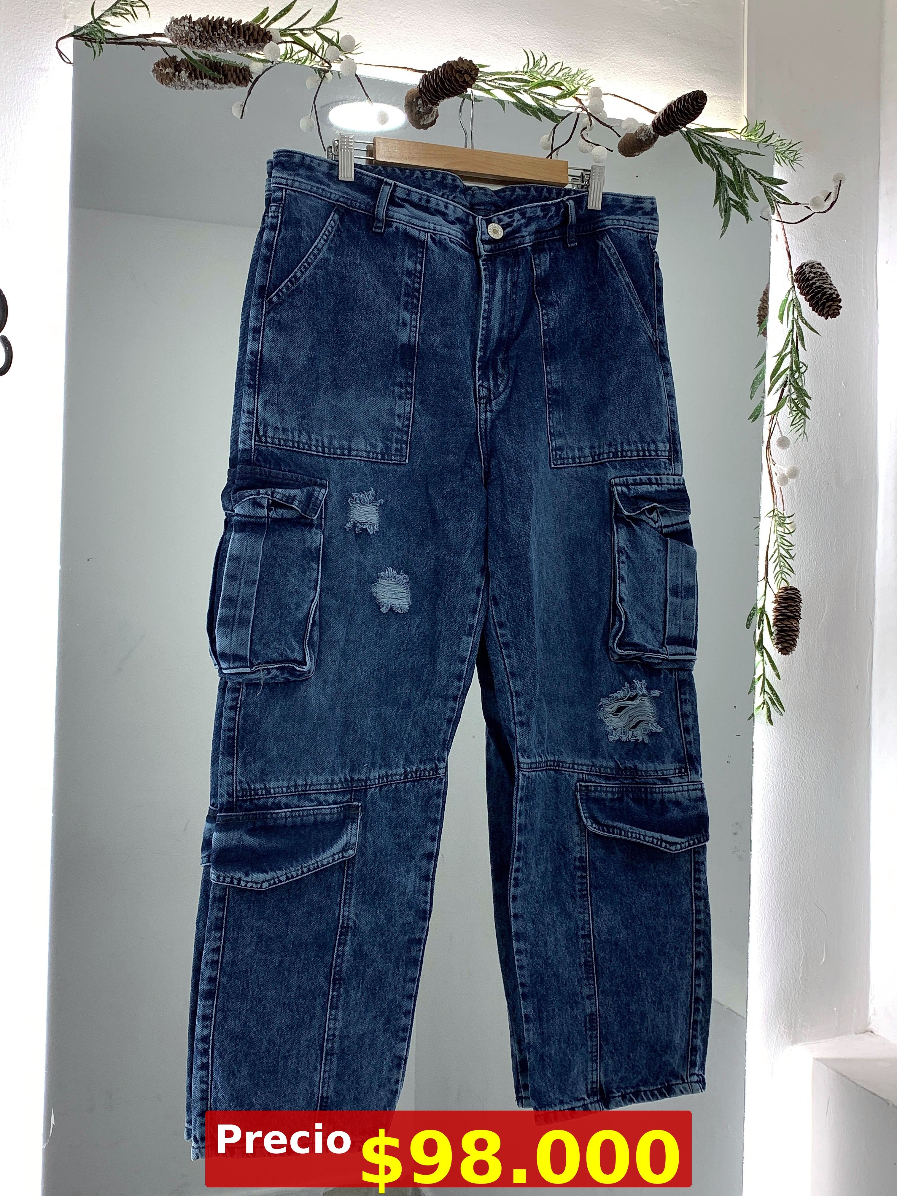 Jeans cargo desgastados