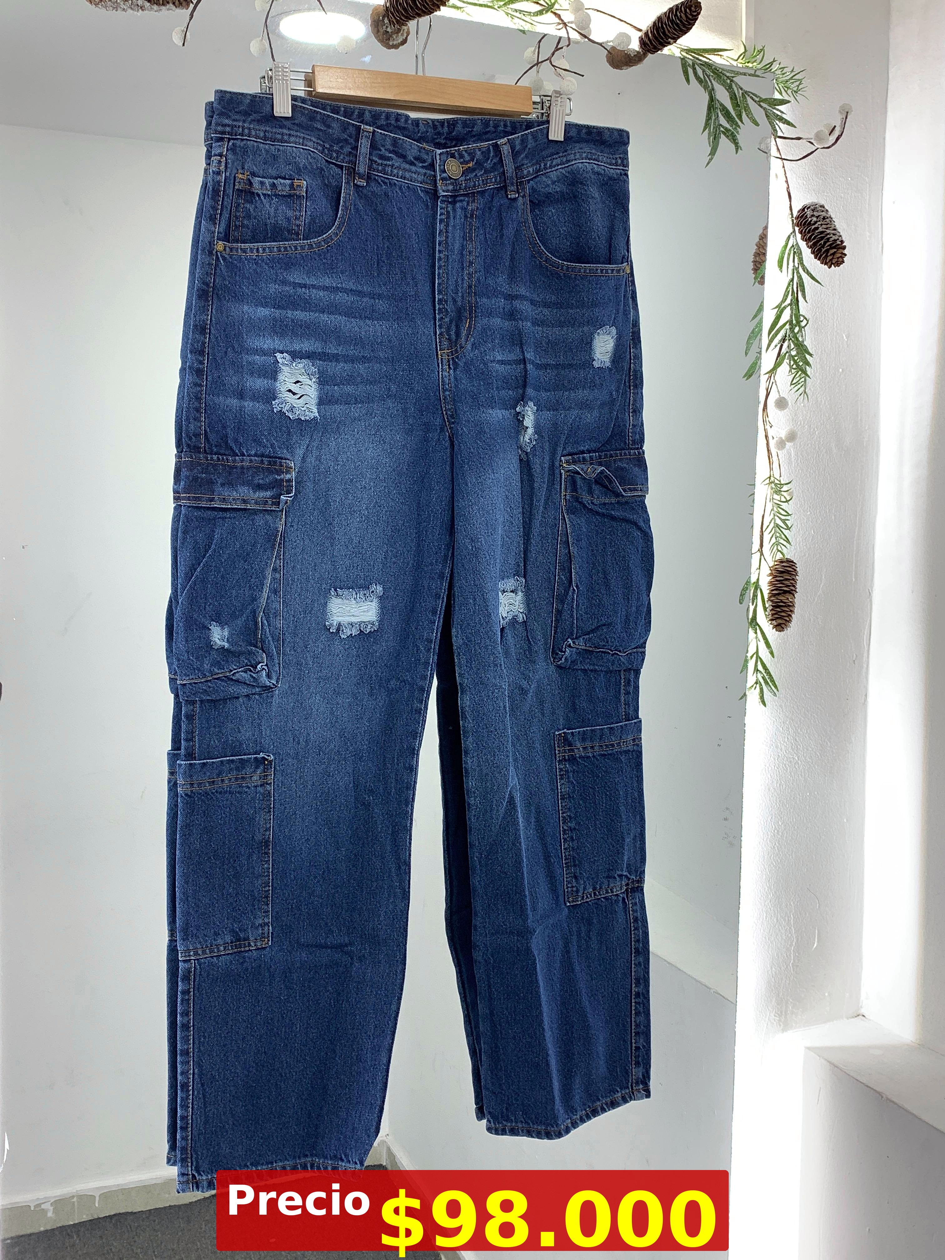 Jeans cargo desgastados