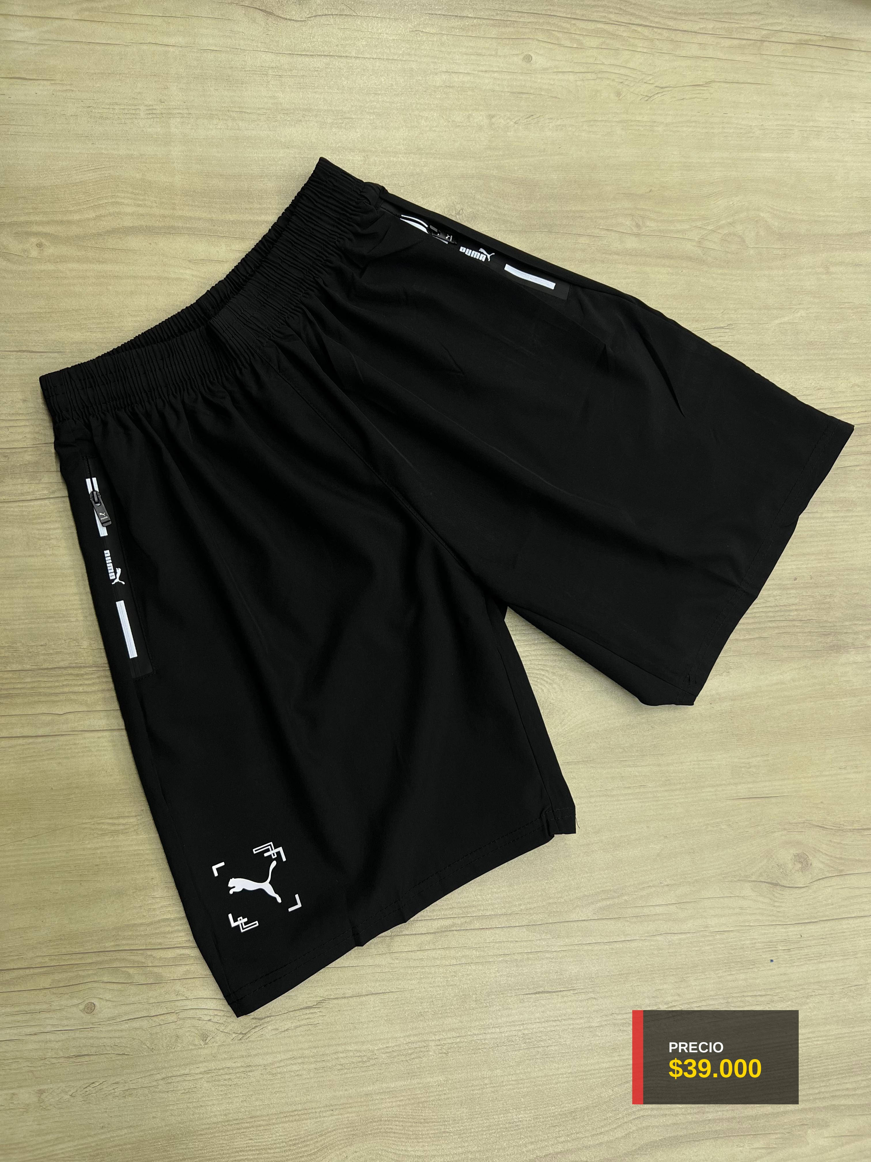 Shorts deportivos negros