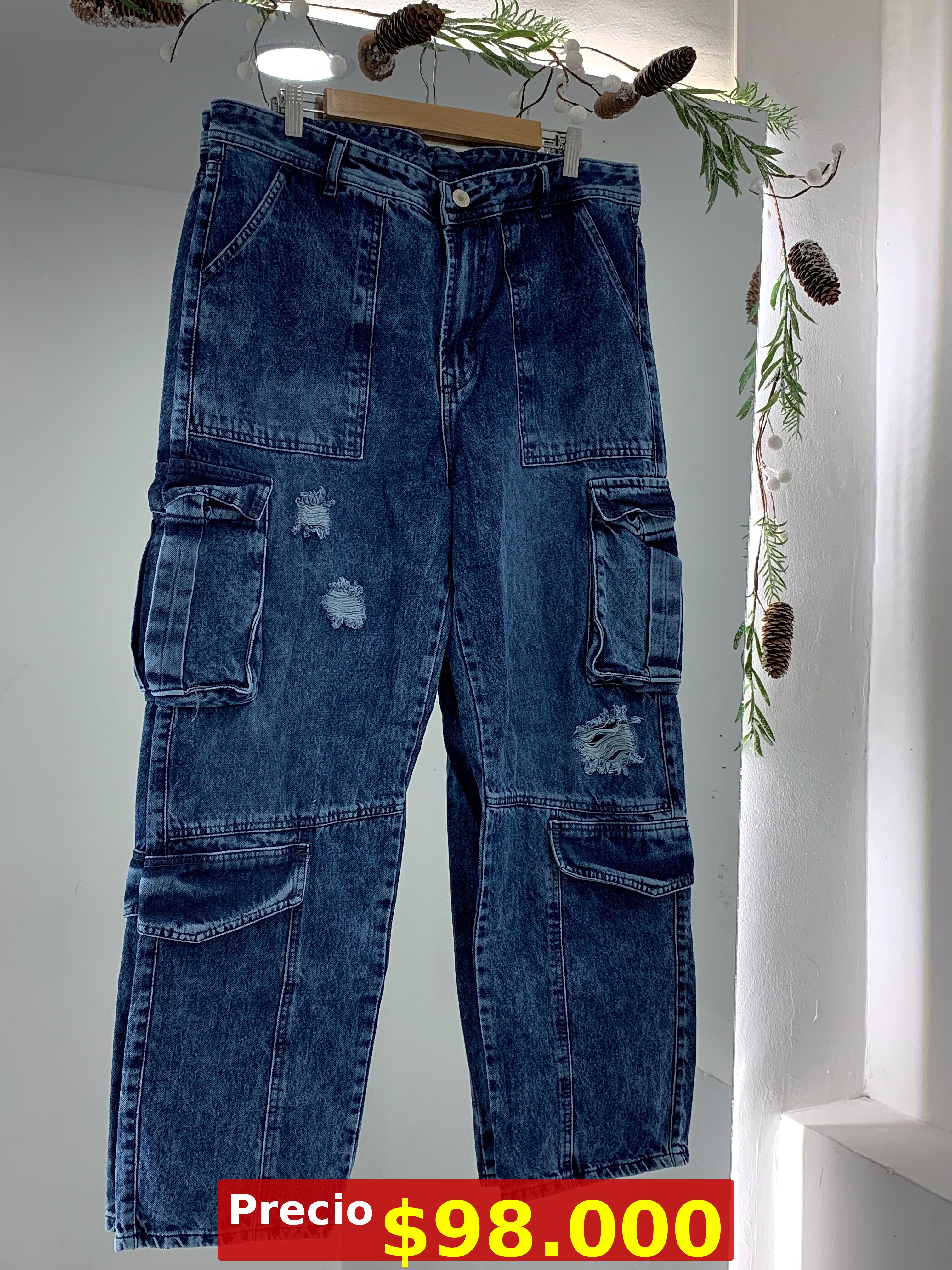 Jeans cargo desgastados