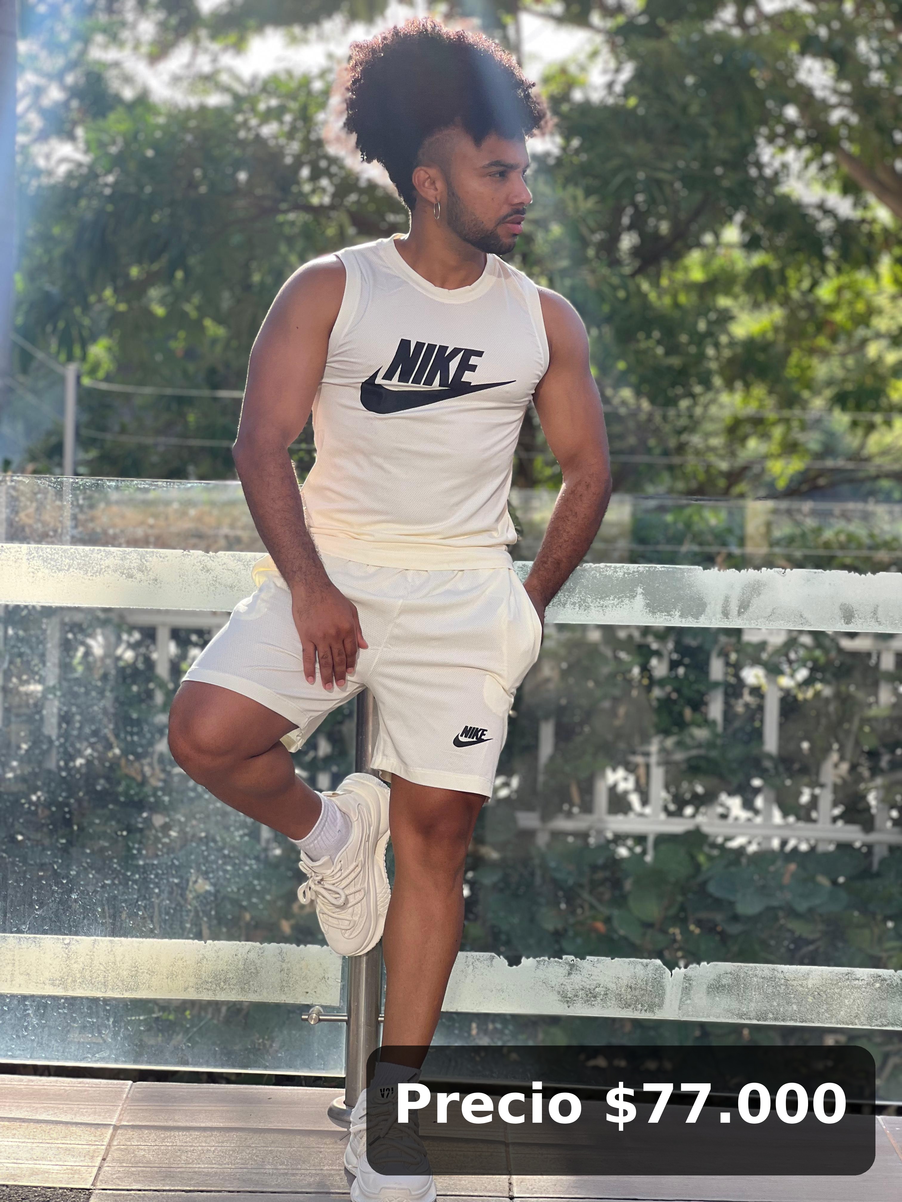 Conjunto deportivo Nike