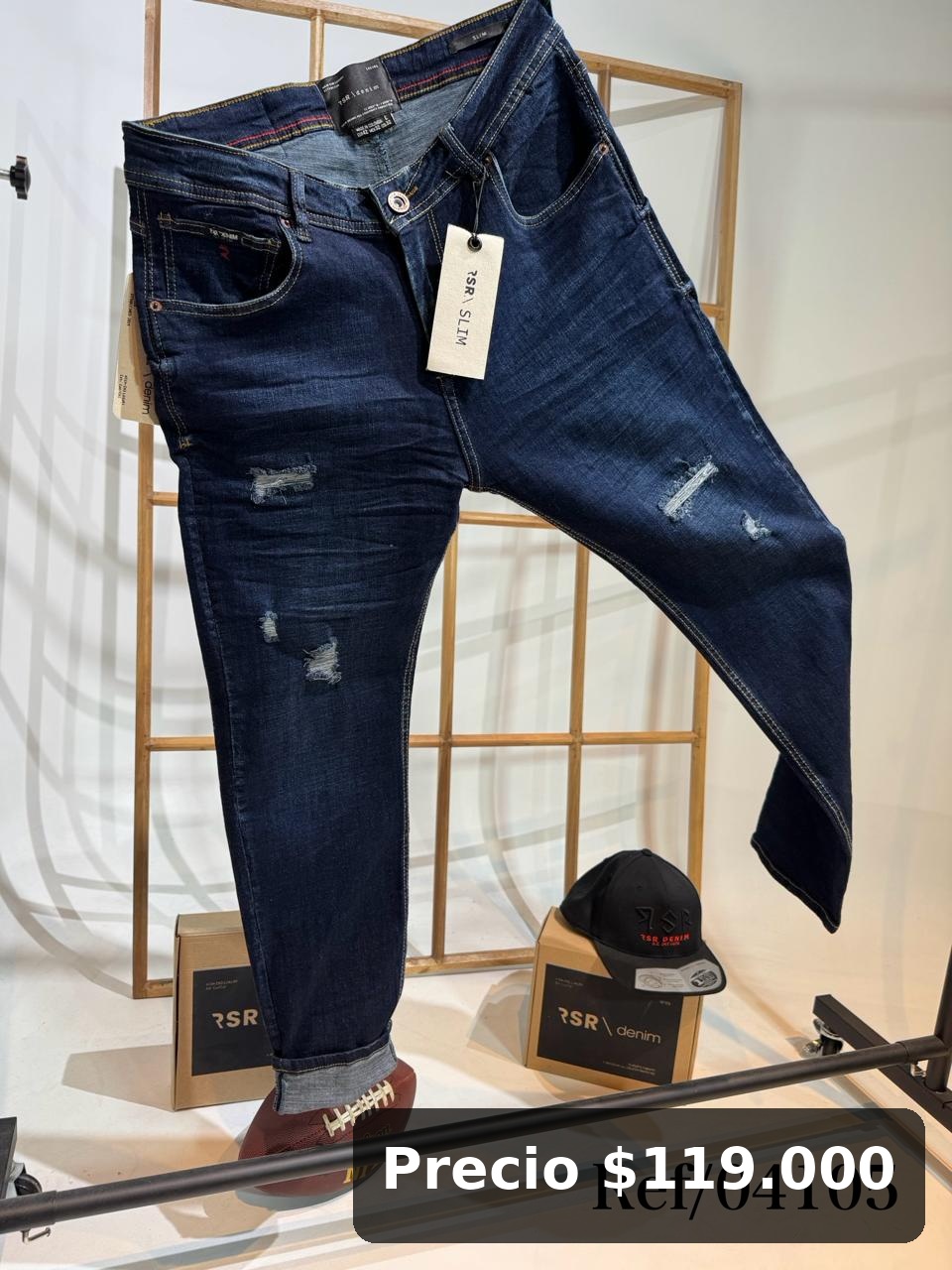 Jean slim azul desgastado