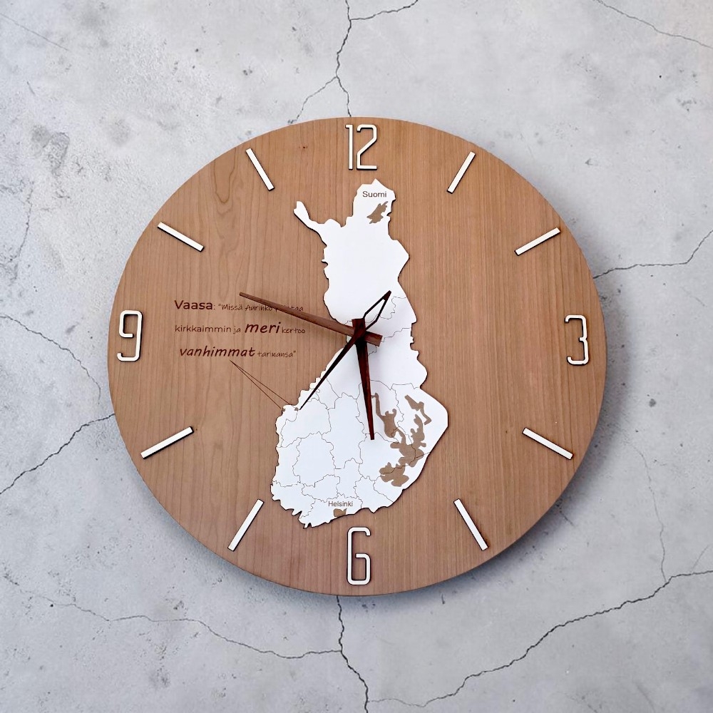 WOODEN CLOCK 