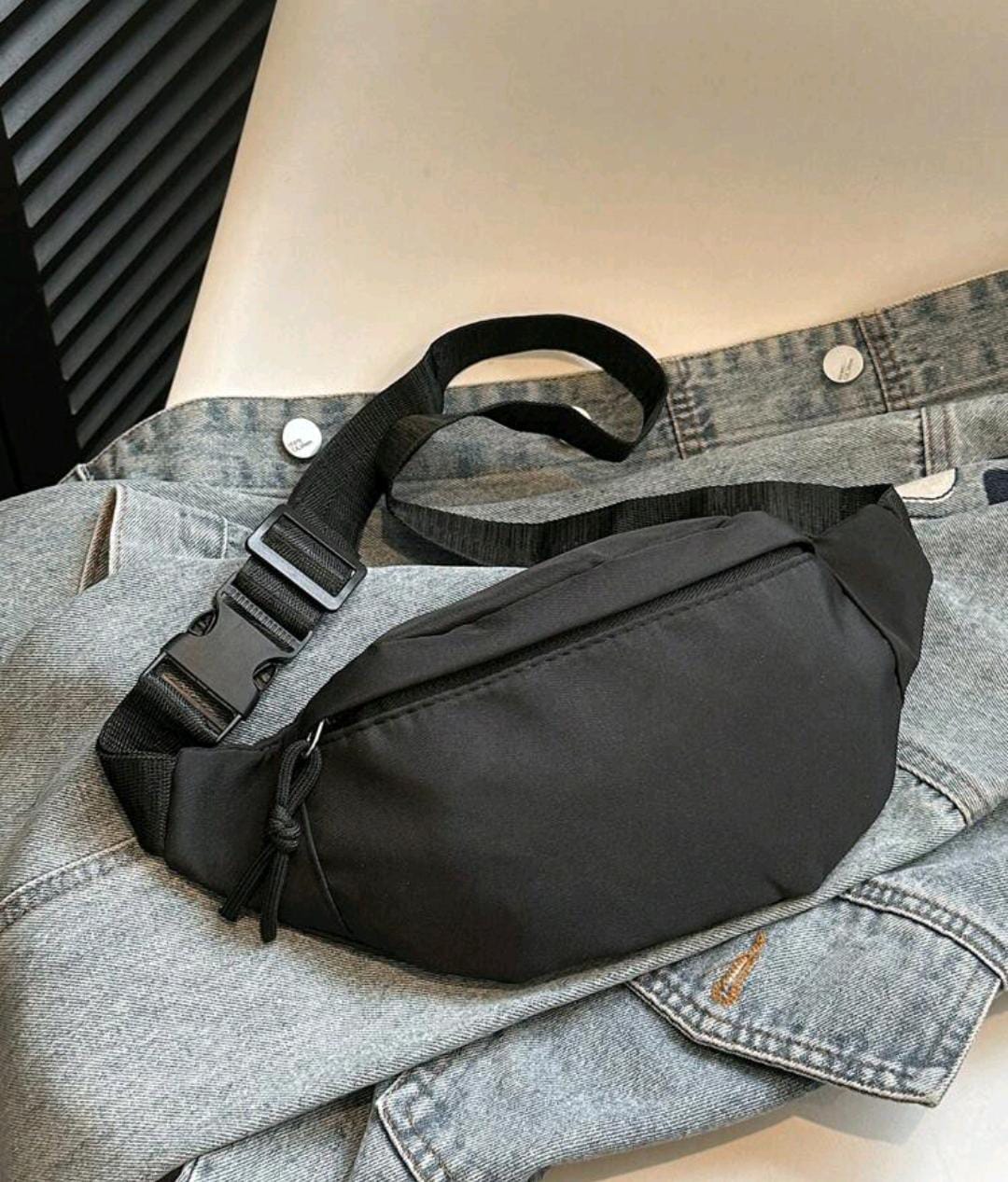 Riñonera Negra Unisex