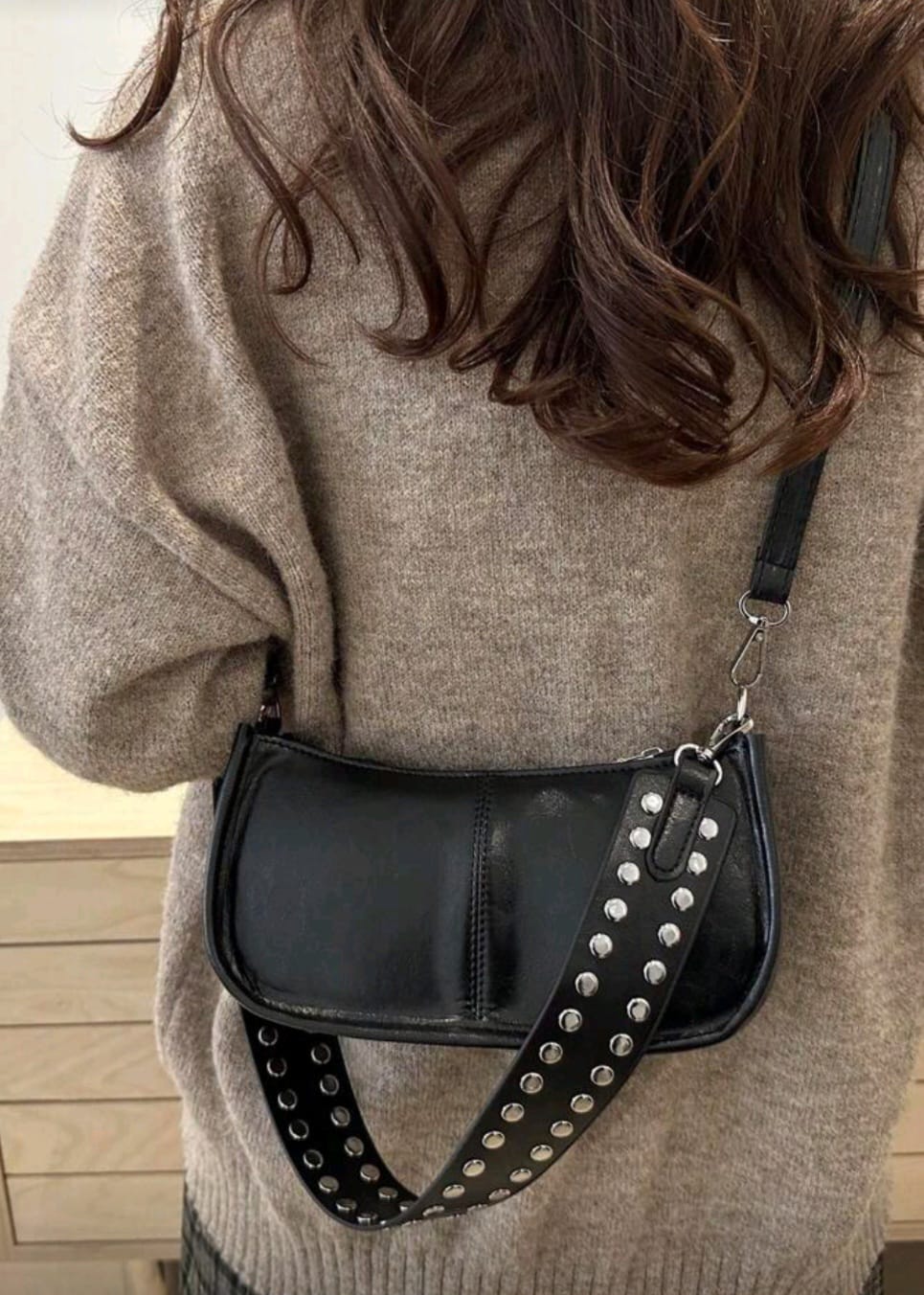 Cartera de cuero negra